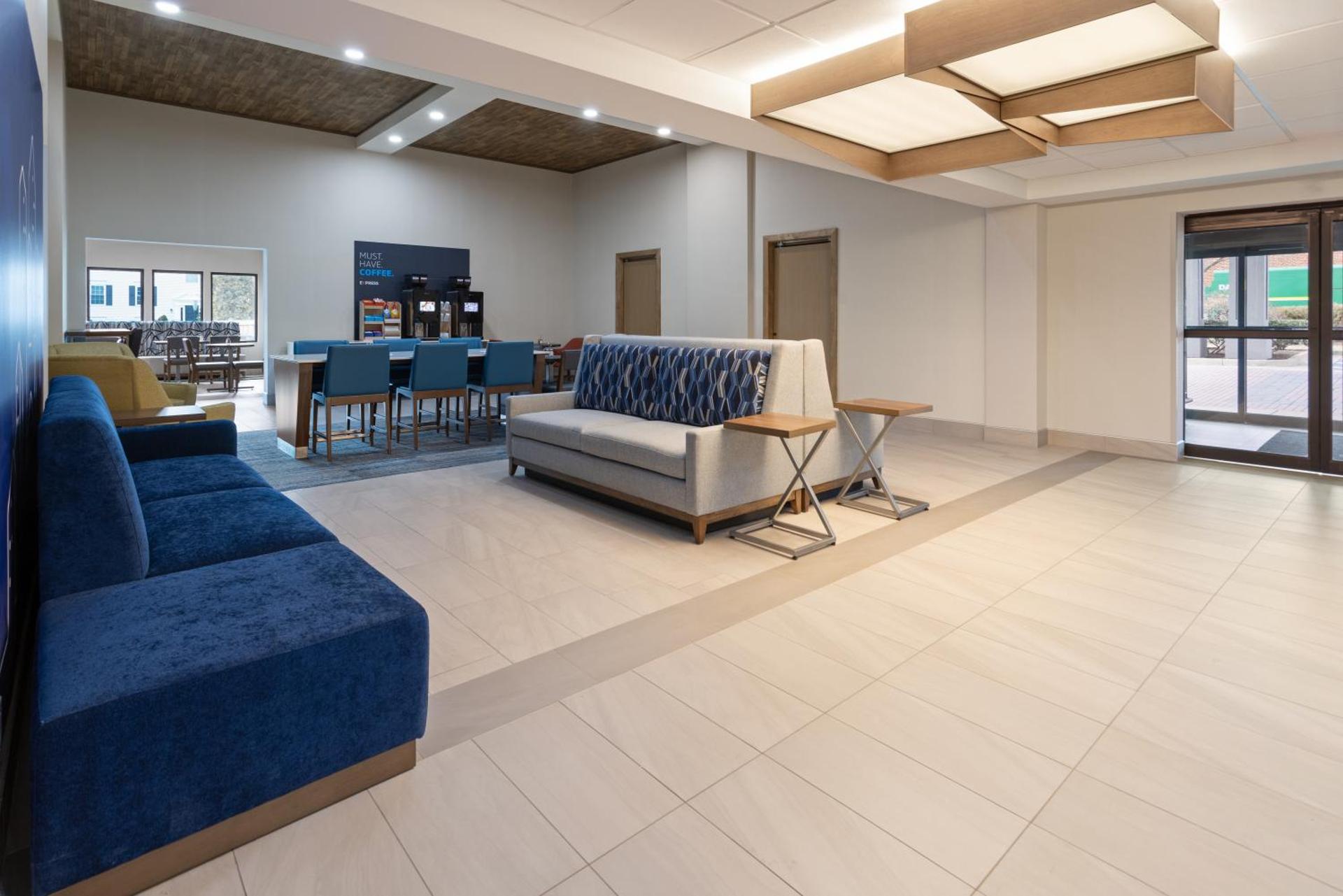 Holiday Inn Express & Suites Leesburg - Historic District by IHG