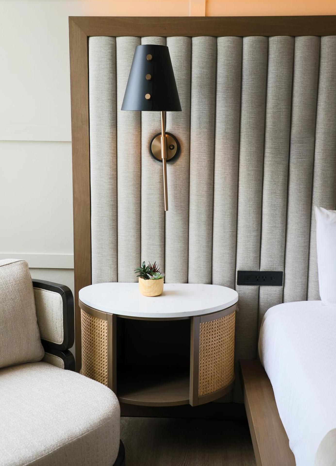 Micro Room One Queen Bed