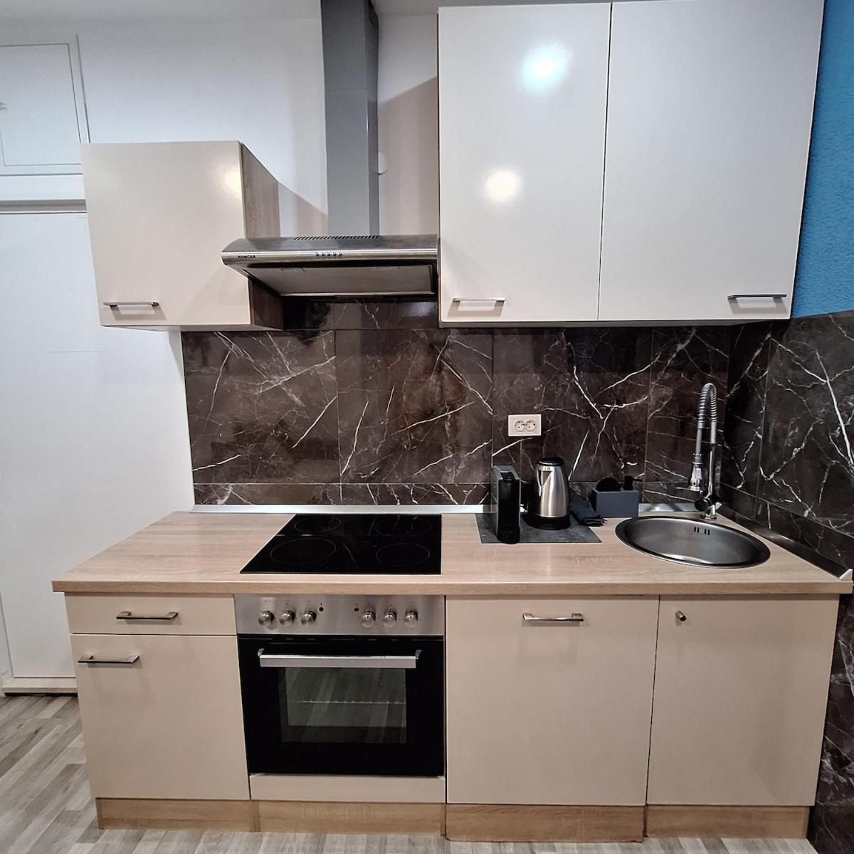 Lemon Garden Apartment