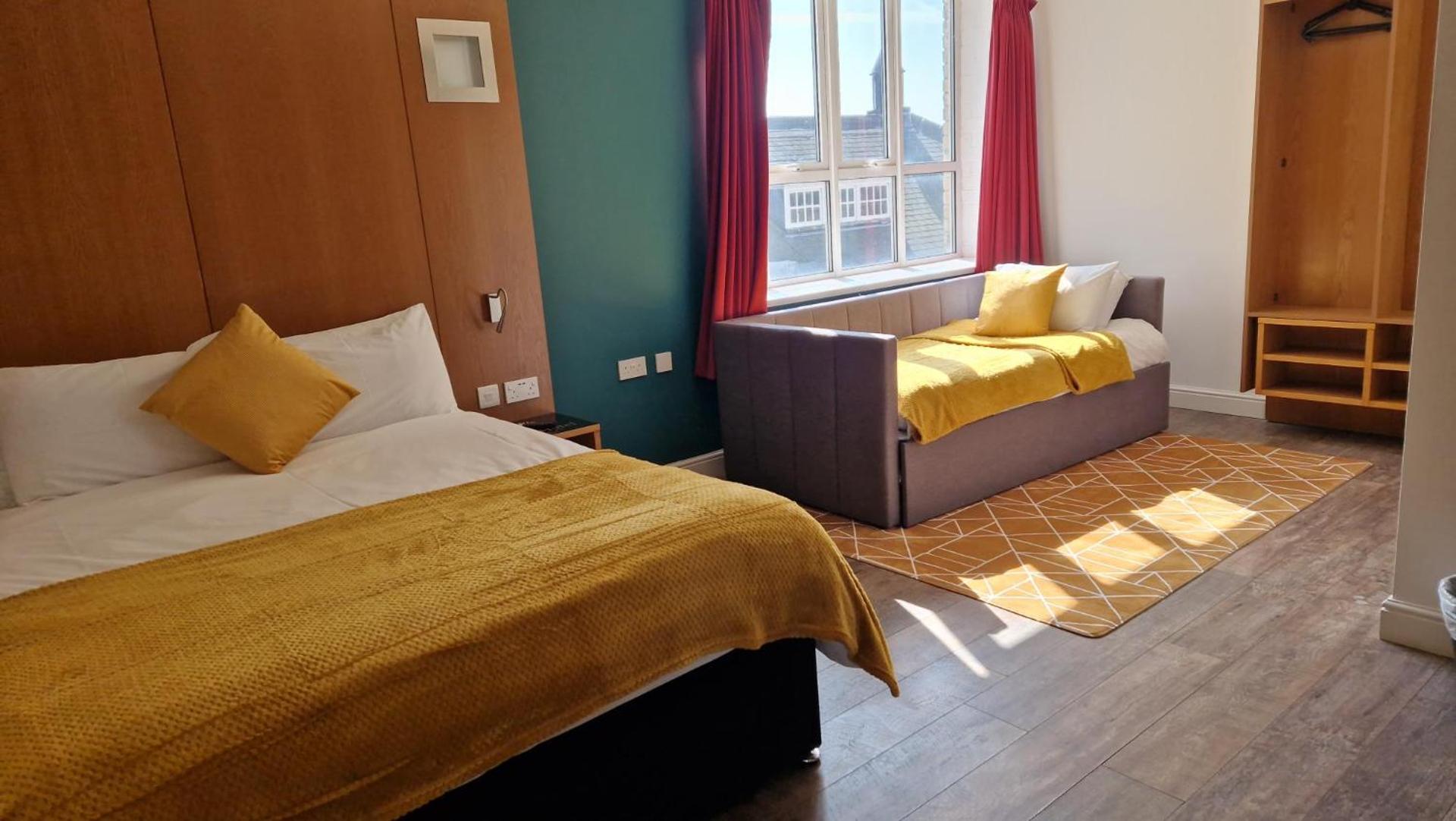 Park Hotel & Apartments