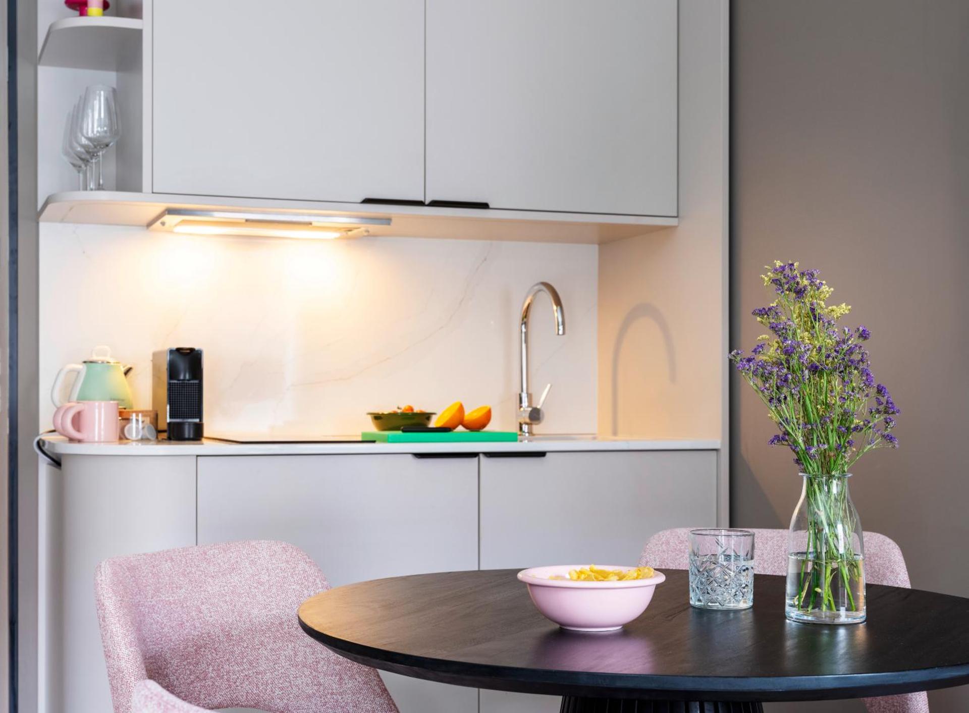 Coffee/tea facilities