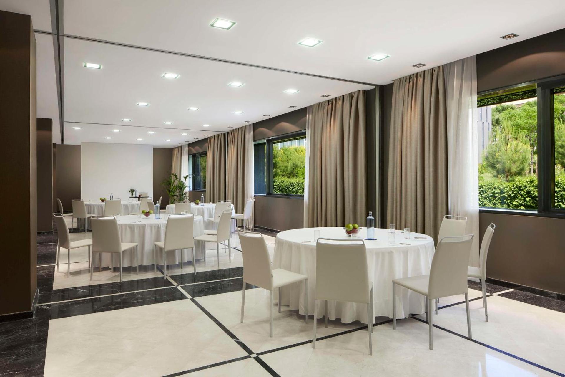 Meeting/conference room