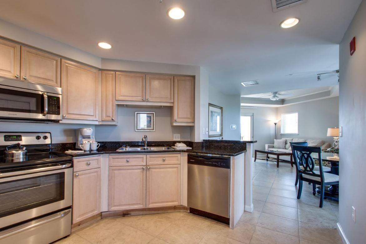 One-Bedroom Apartment with Sea View