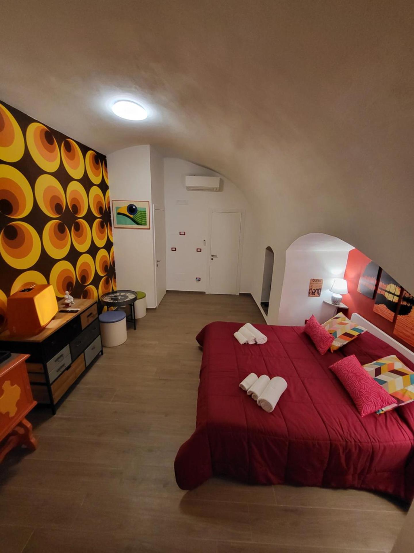 Le Segrete del pozzo 80's Room