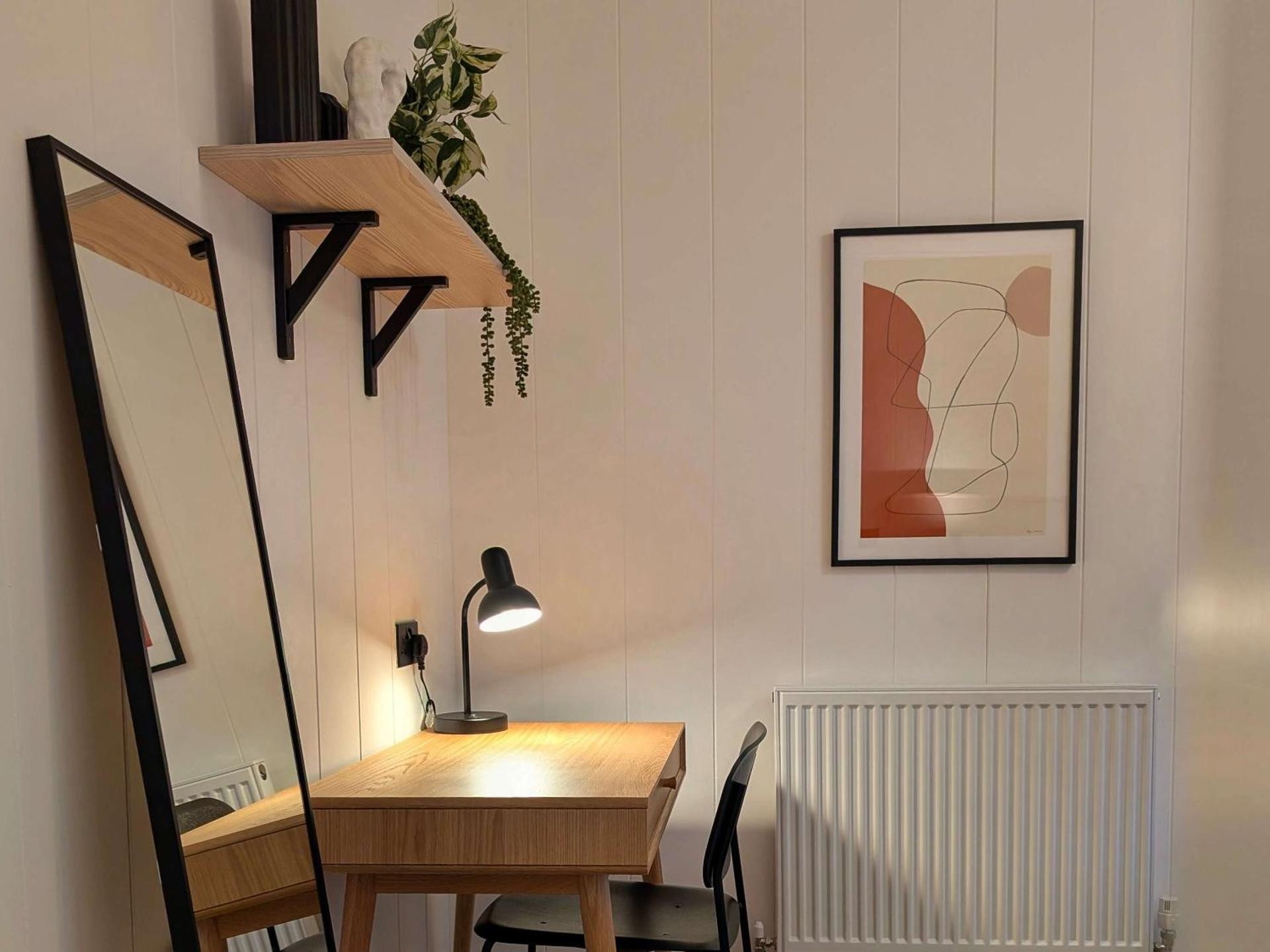 Heron - Luxurious Off-Grid Eco Cabin with River views