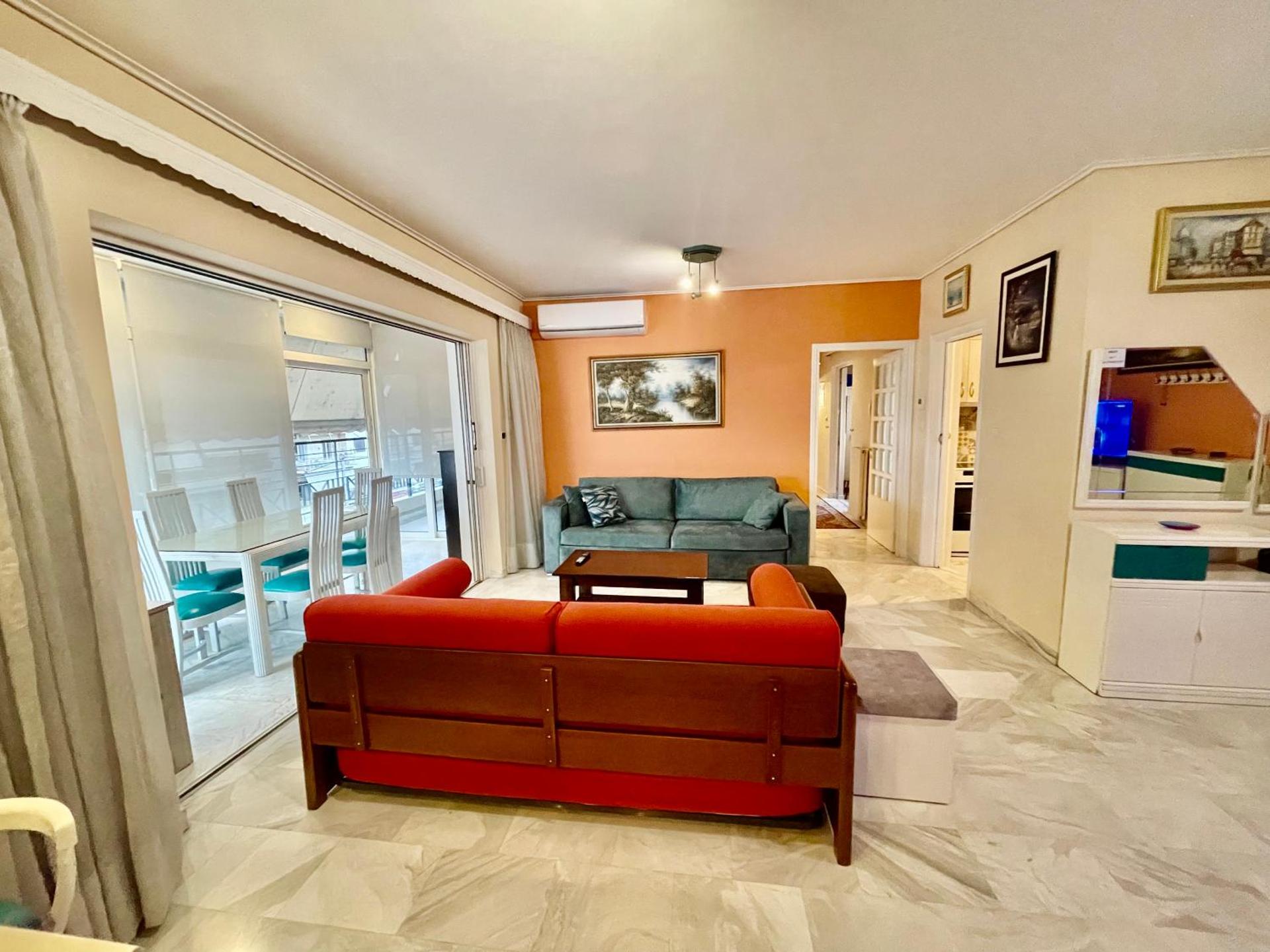 Flisvos Elite Seafront Luxury Apartment