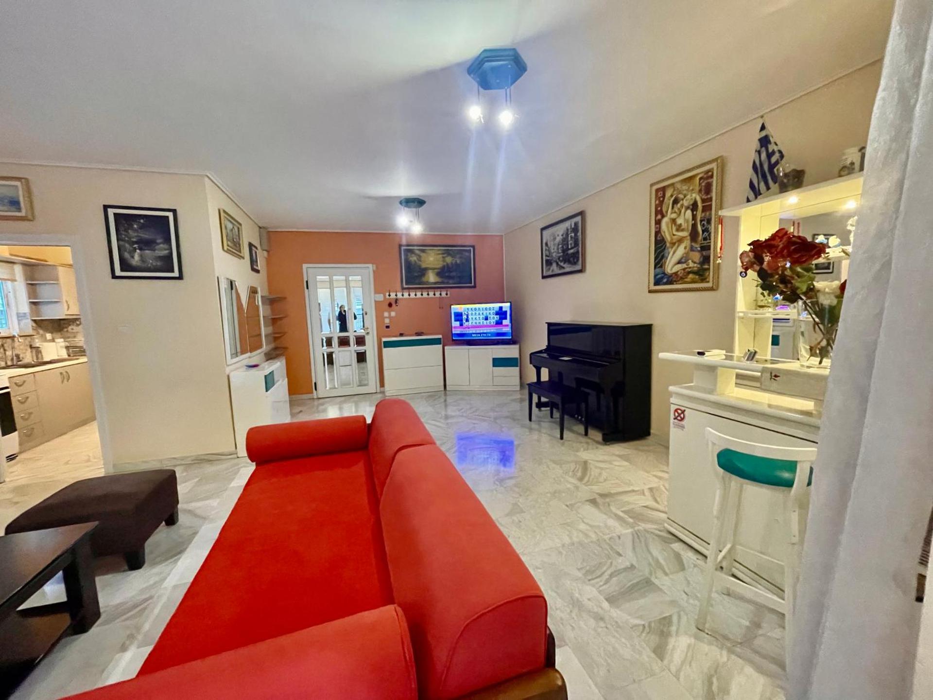 Flisvos Elite Seafront Luxury Apartment