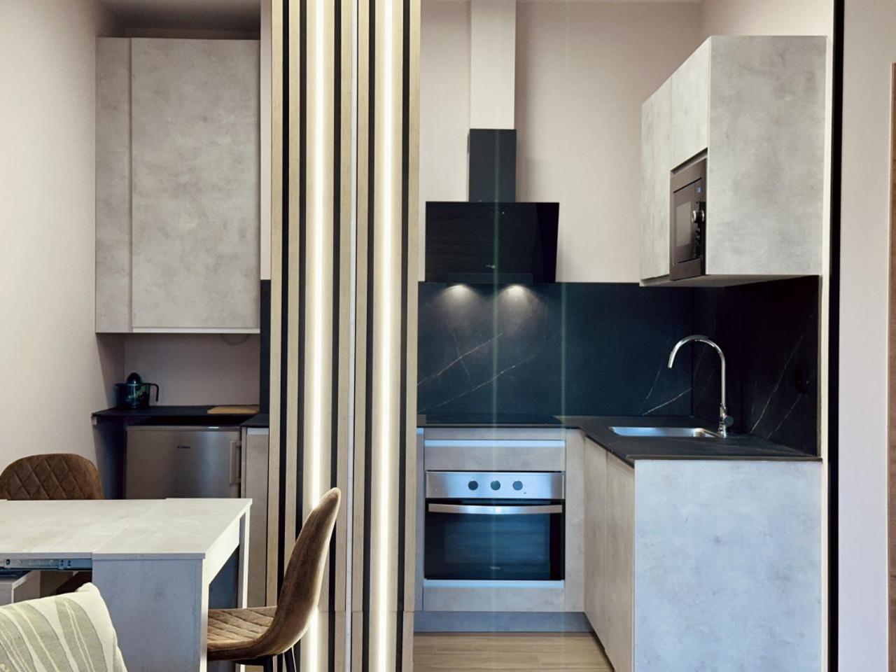 Flower Deluxe Apartamento con Jardín 6082B