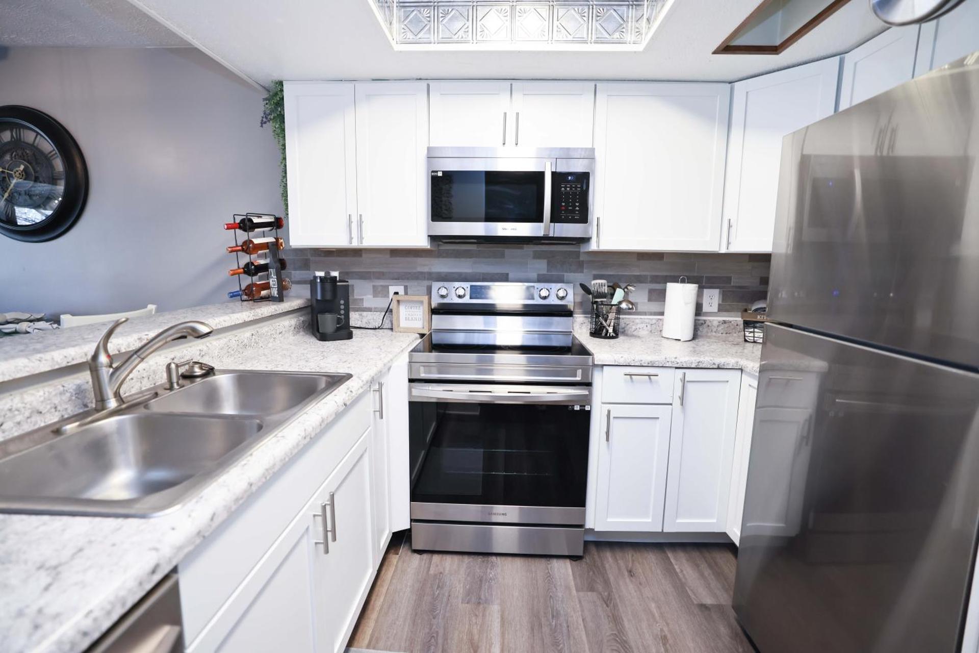 Kitchen or kitchenette