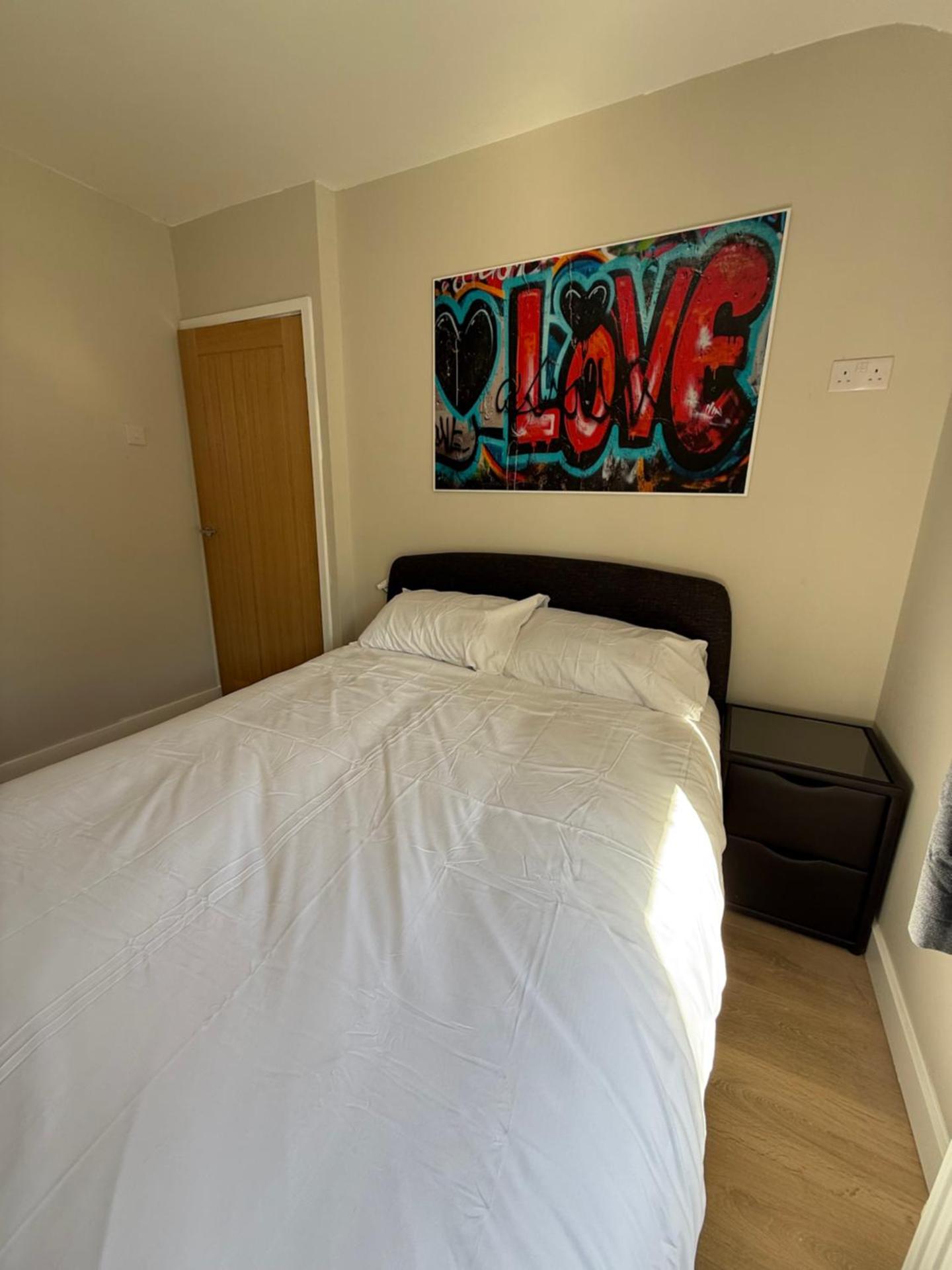 Dudley, Birmingham and Wolverhampton Contractor and Family Stay B69