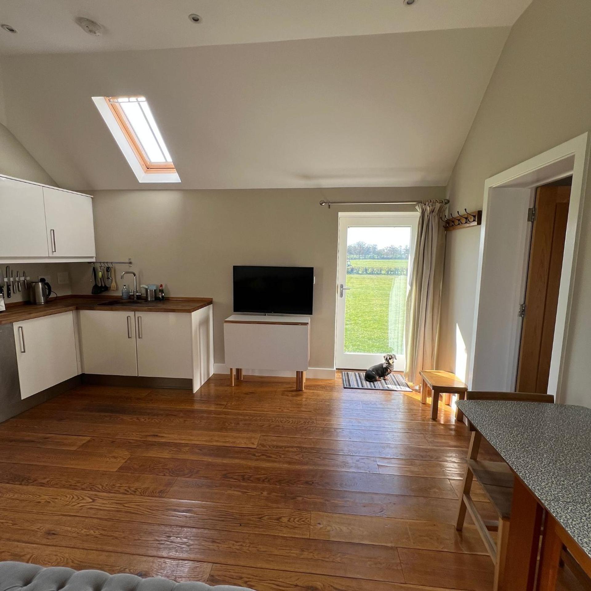 Little Park Farm Queen Anne Farmhouse & Apartments