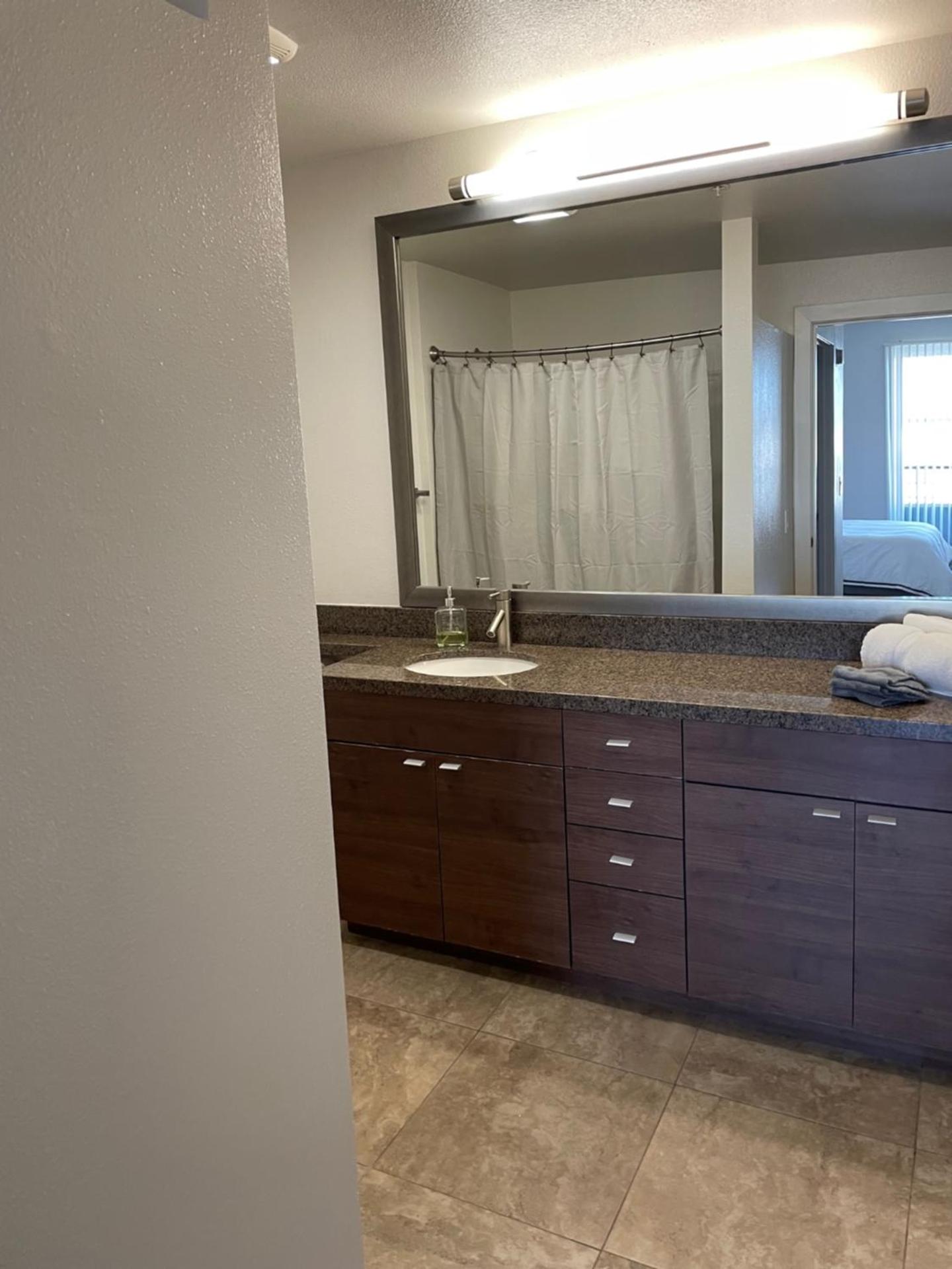 Villa Marina - AMAZING Modern, Spacious, Stylish 2 Master Suites in CENTRAL Marina Del Rey