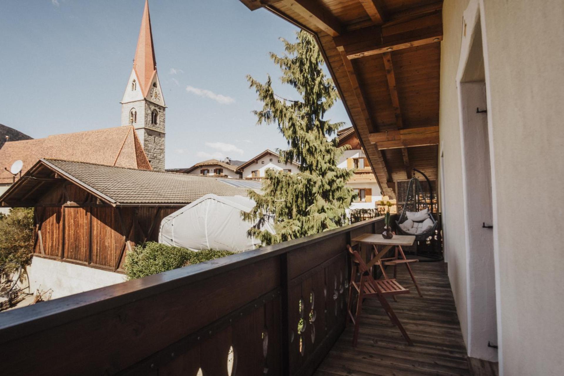 Töllhof Apartments and Farm