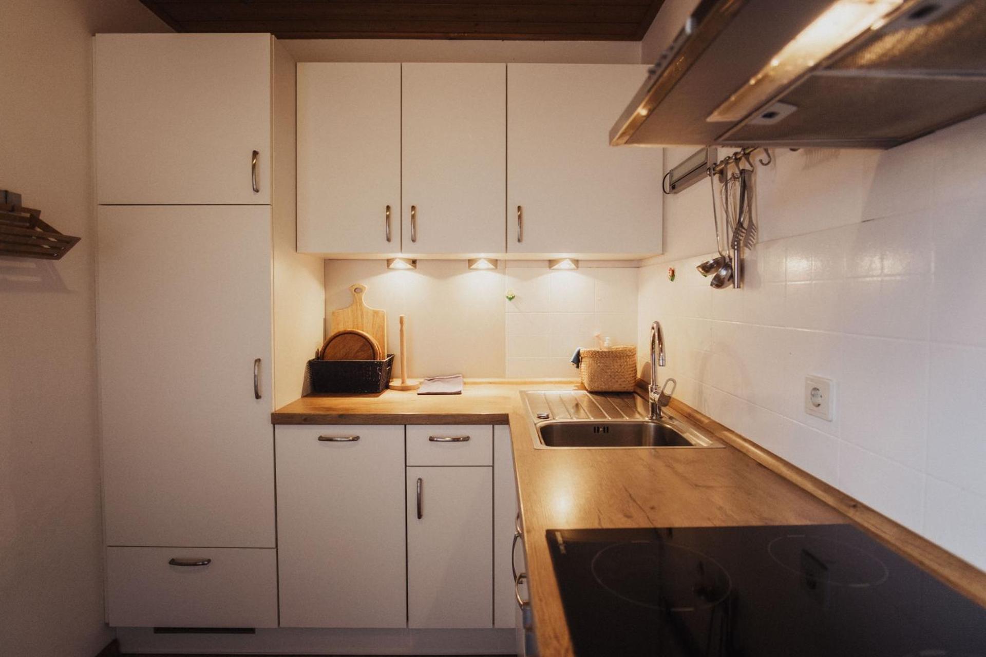 Töllhof Apartments and Farm