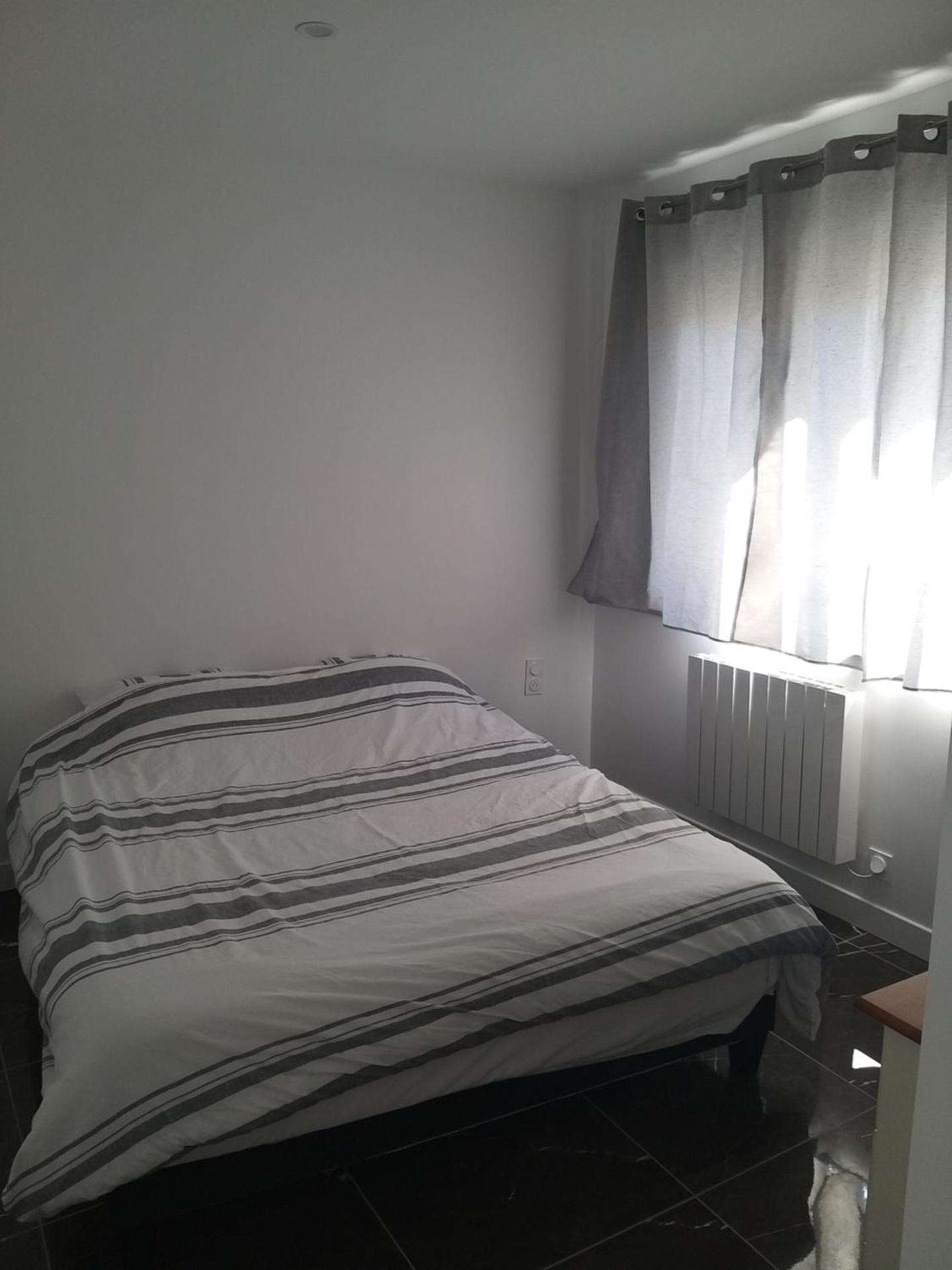 Appartement privé moderne et lumineux plain-pied