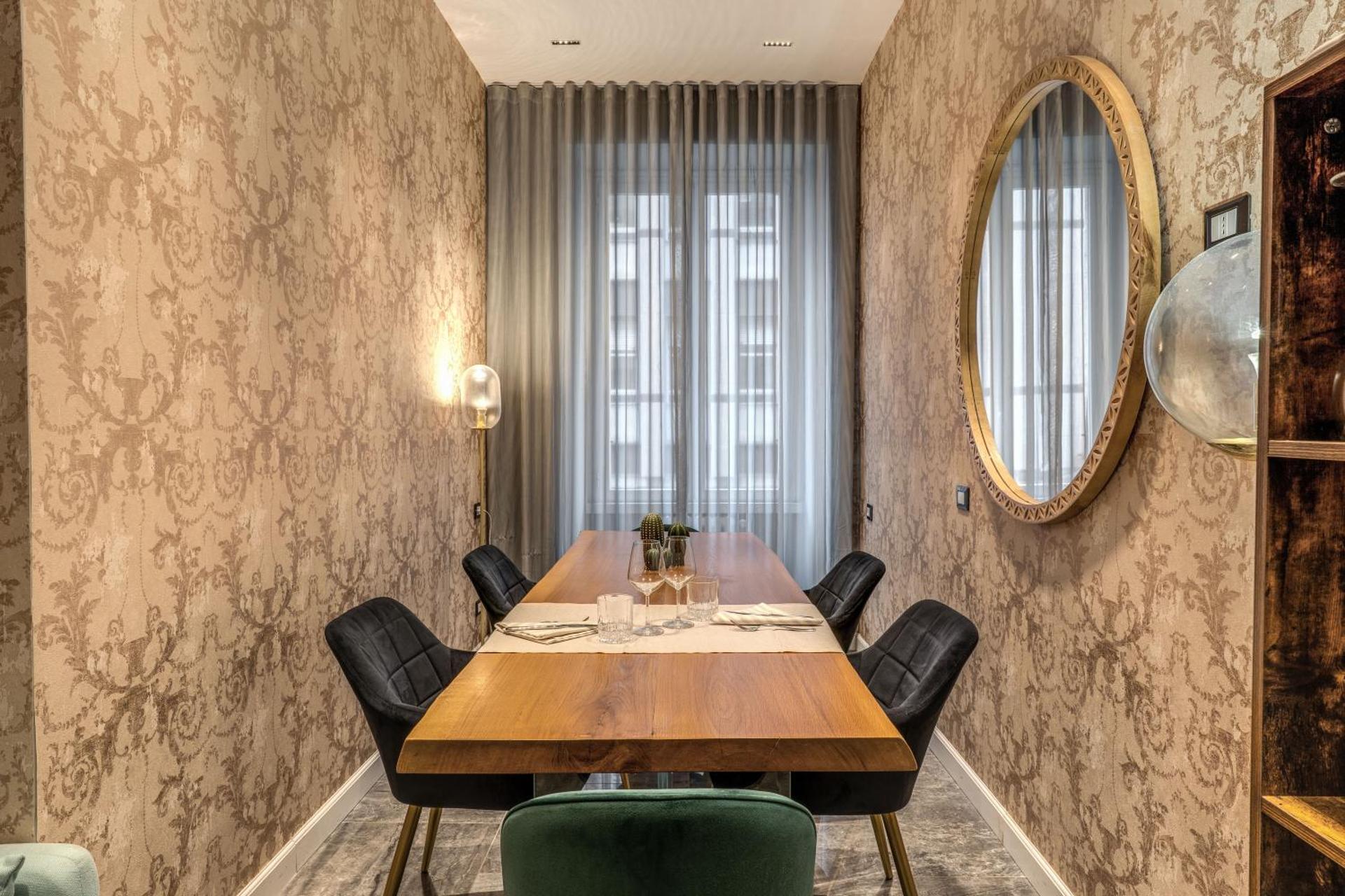 Meeting/conference room