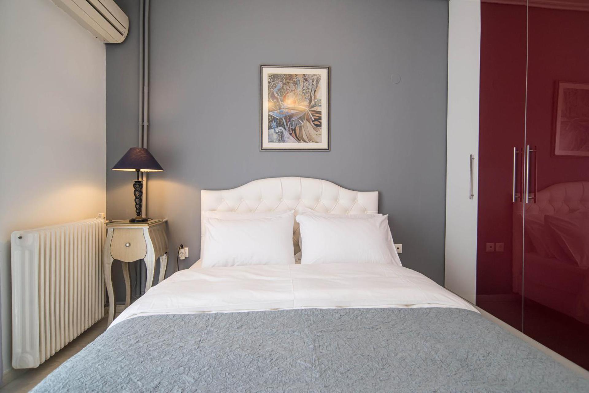 Beachfront ZEN sea view apartment