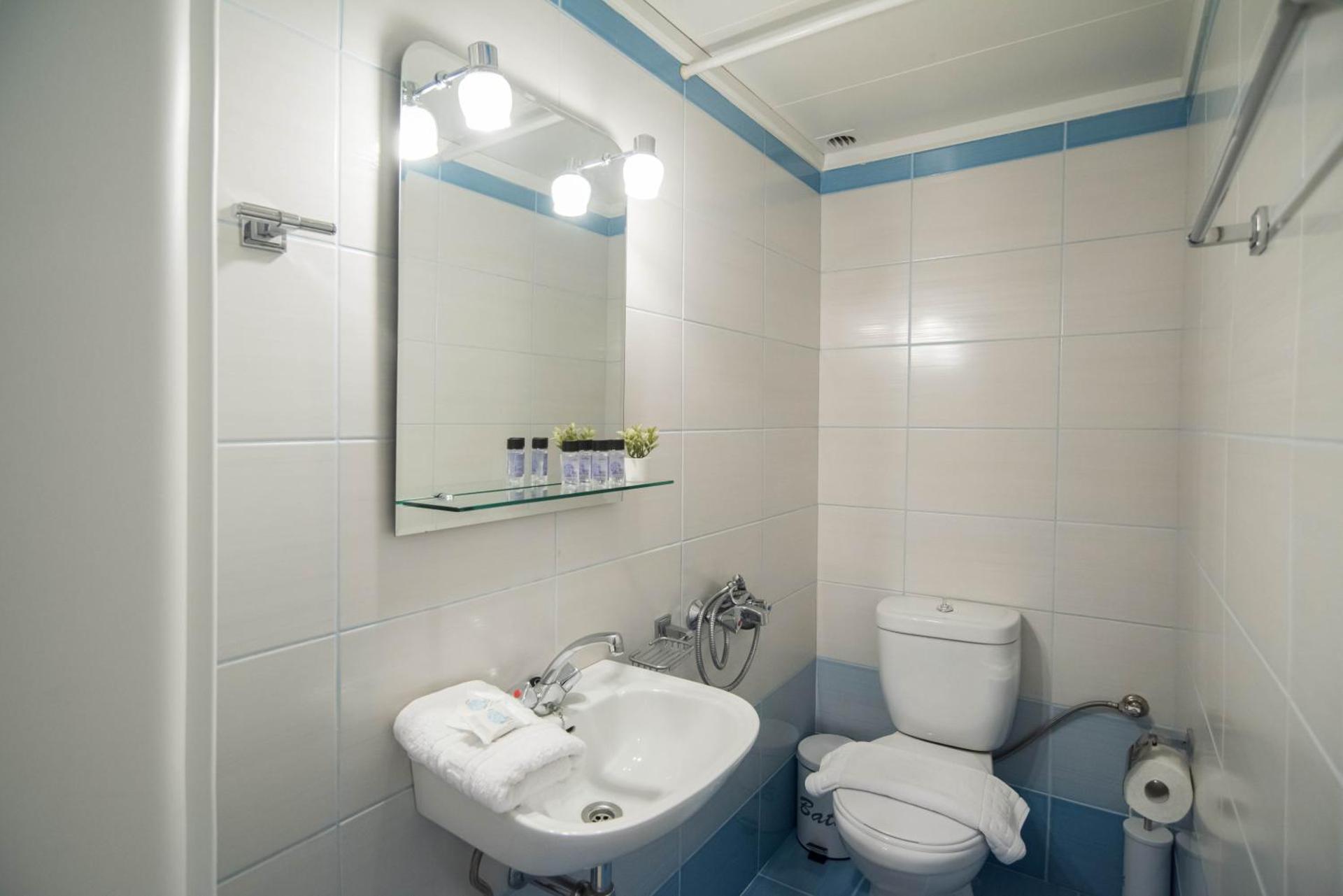 Beachfront ZEN sea view apartment