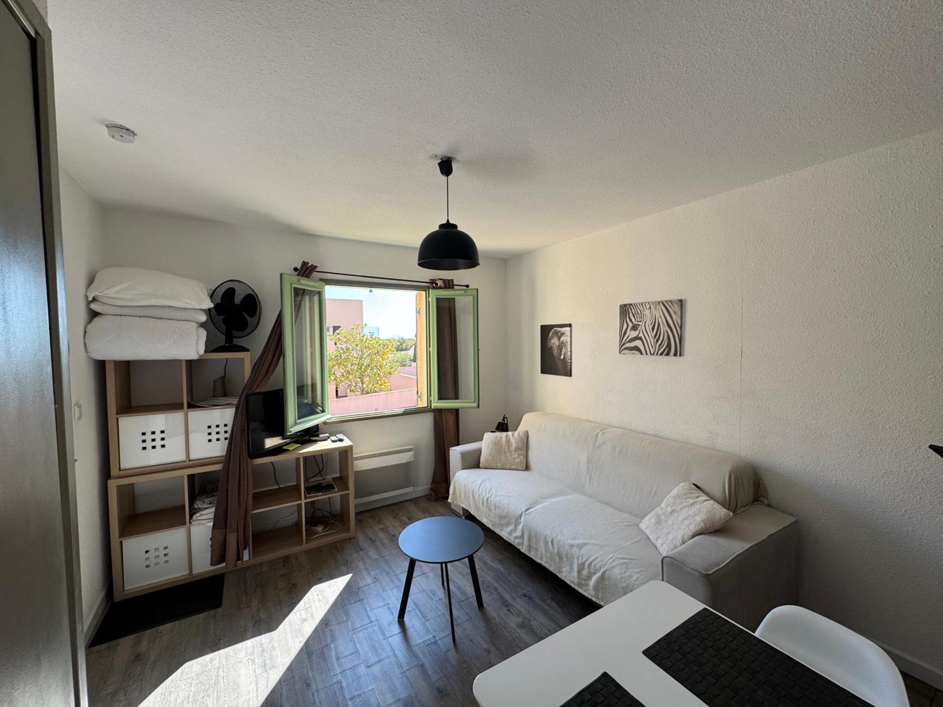 charmand studio en résidence avec piscine