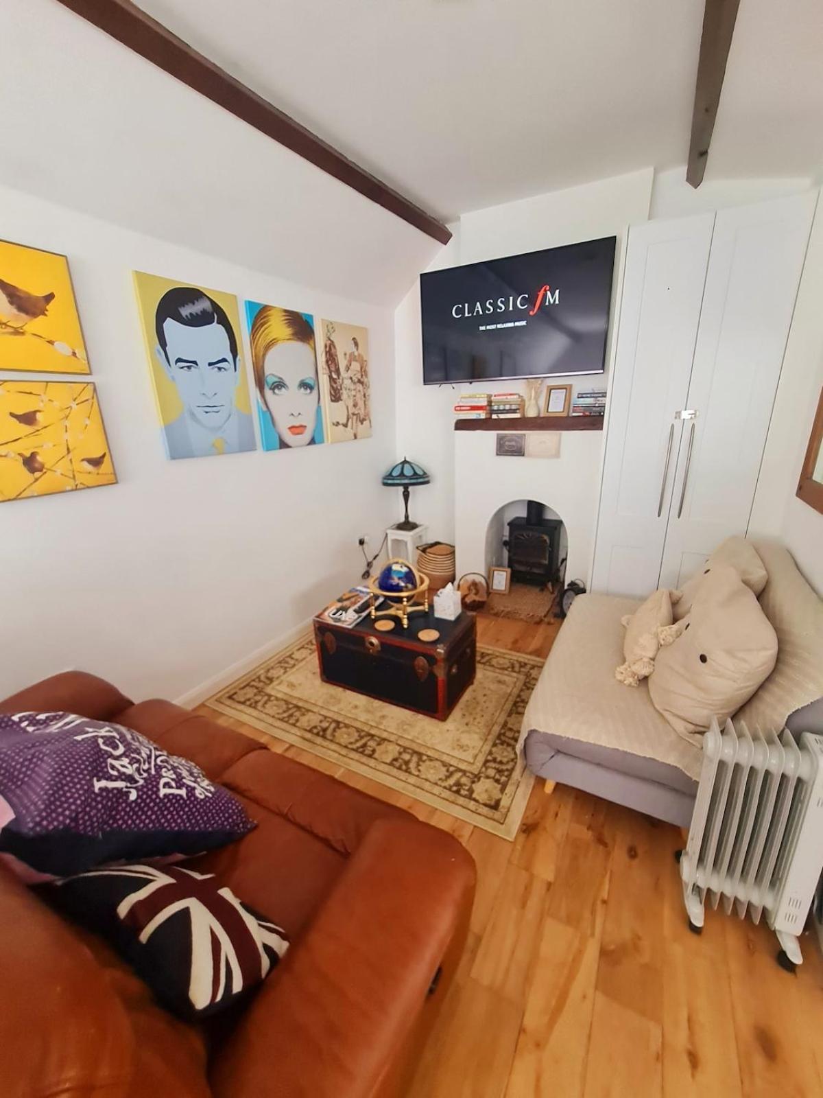 Stylish Open Plan Guest House 400sq ft Rutland