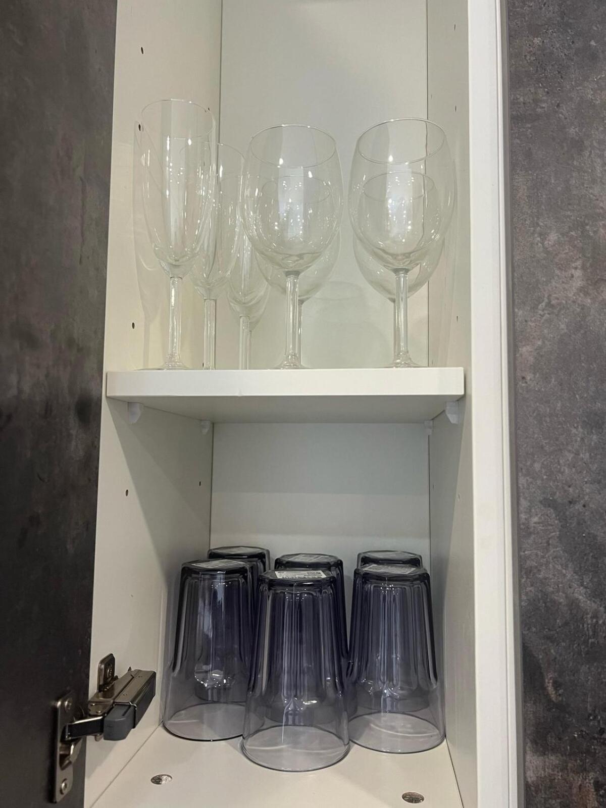 Moderne Neubau Wohnung mit Terasse