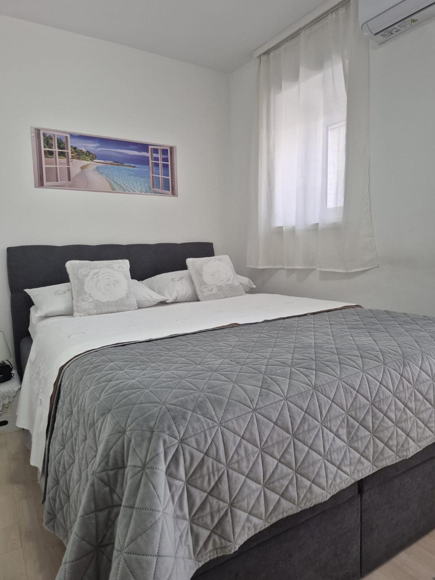 Room near the center