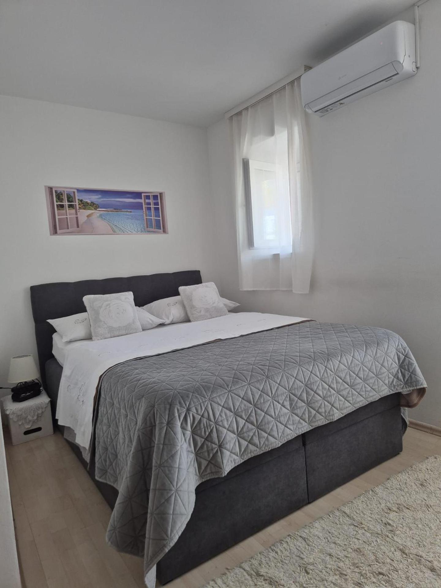 Room near the center