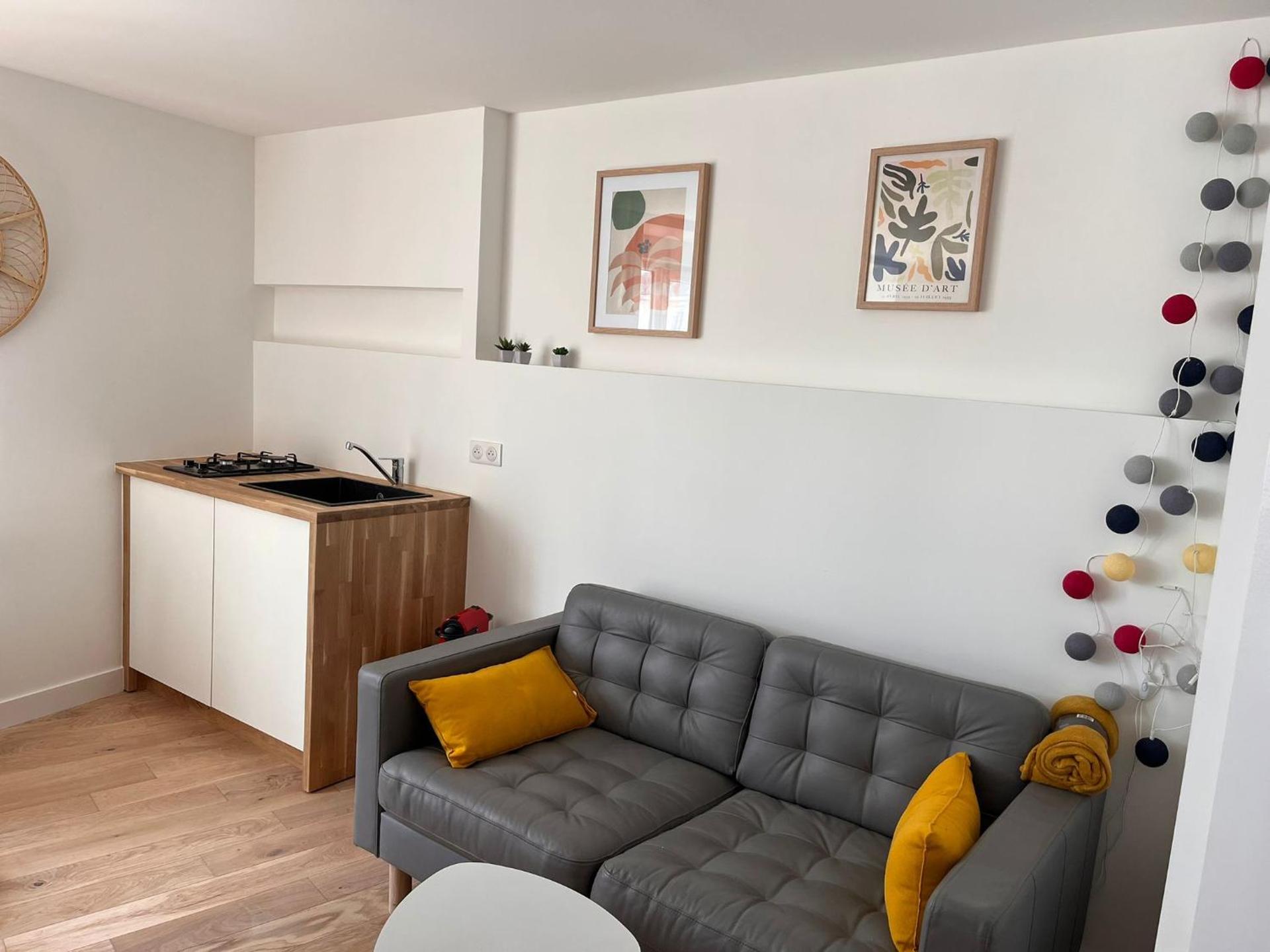 Communal lounge/ TV room