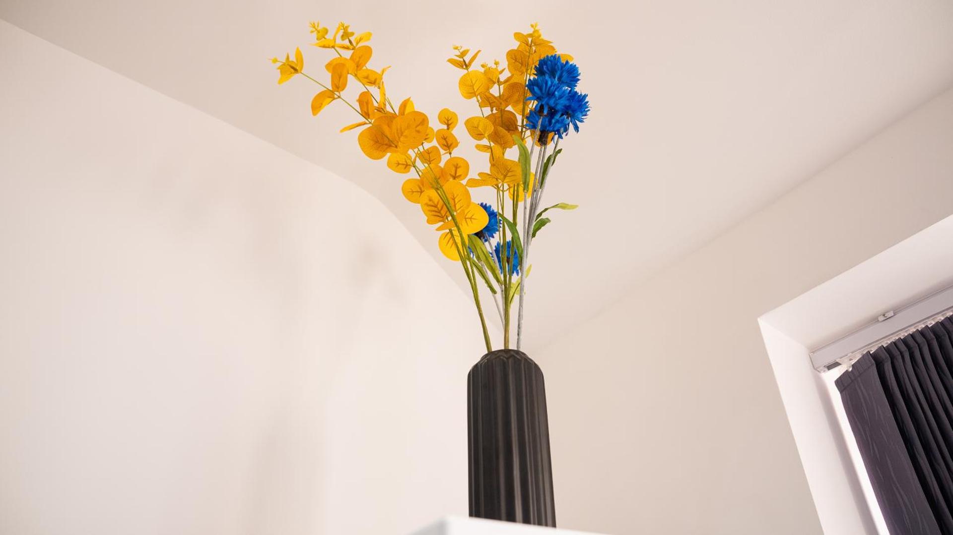 Prestige Stays Cardiff Modern 1-Bed Apartment near City Centre Wi-Fi & Lockbox Check-In