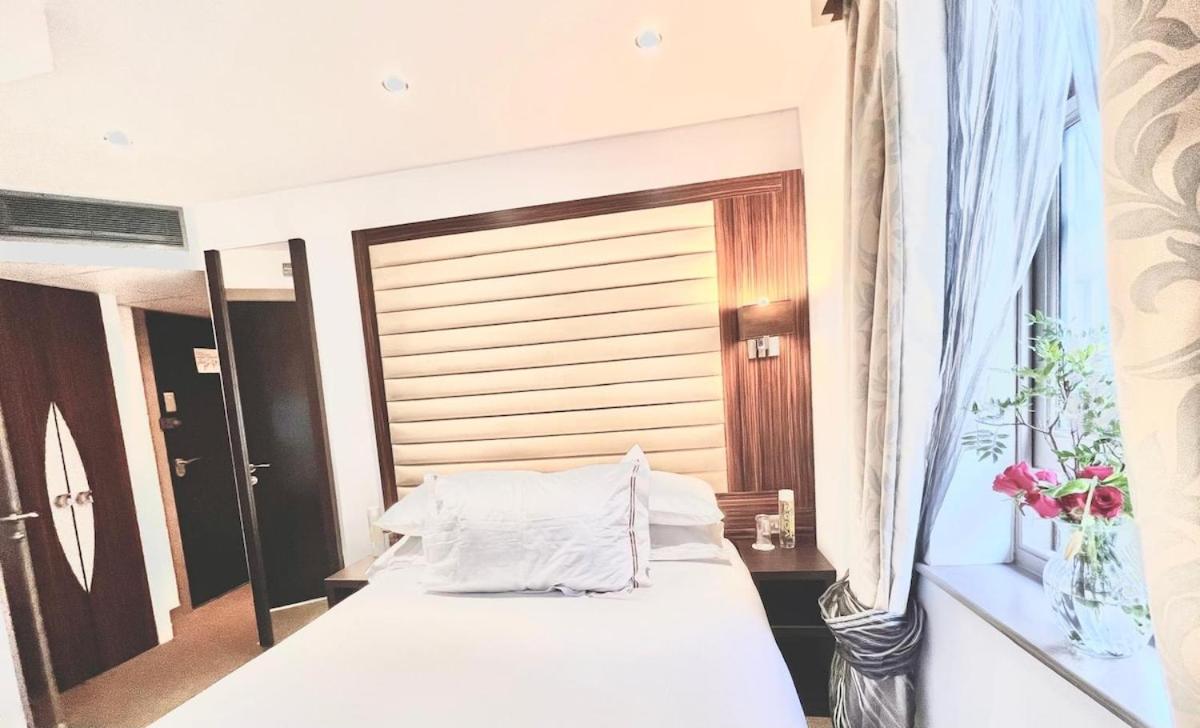 Central Boutique Room 202