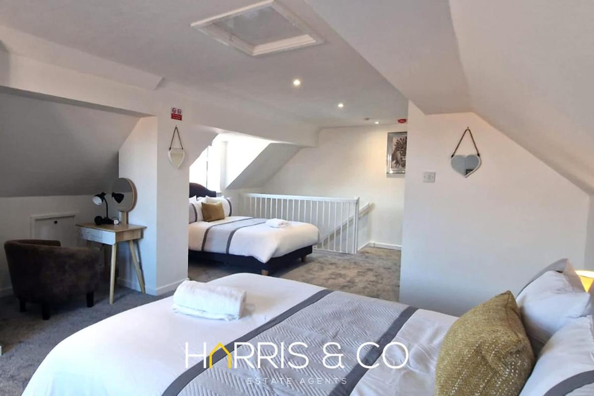 The Poulton Paradise