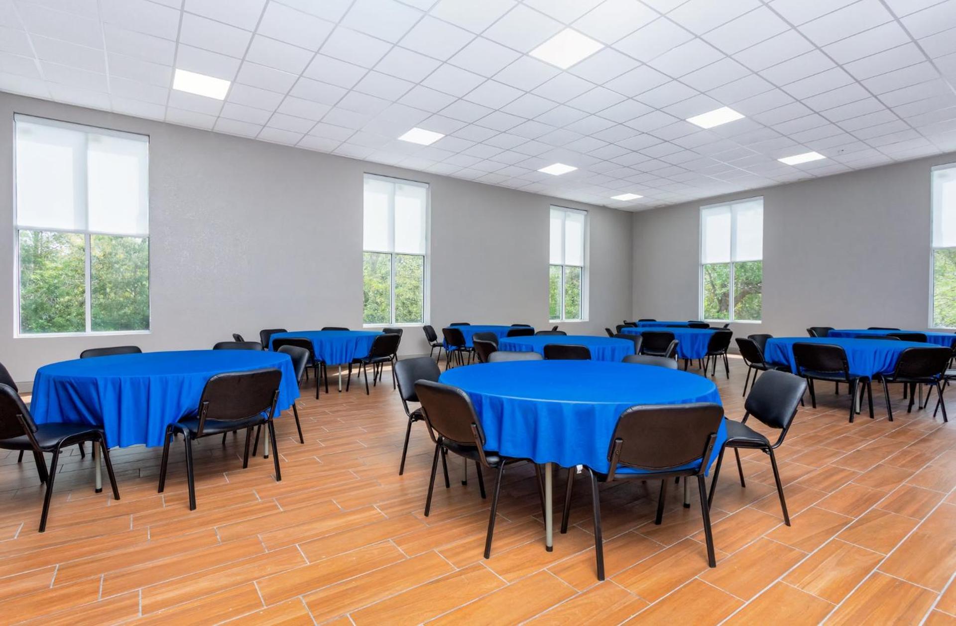 Meeting/conference room