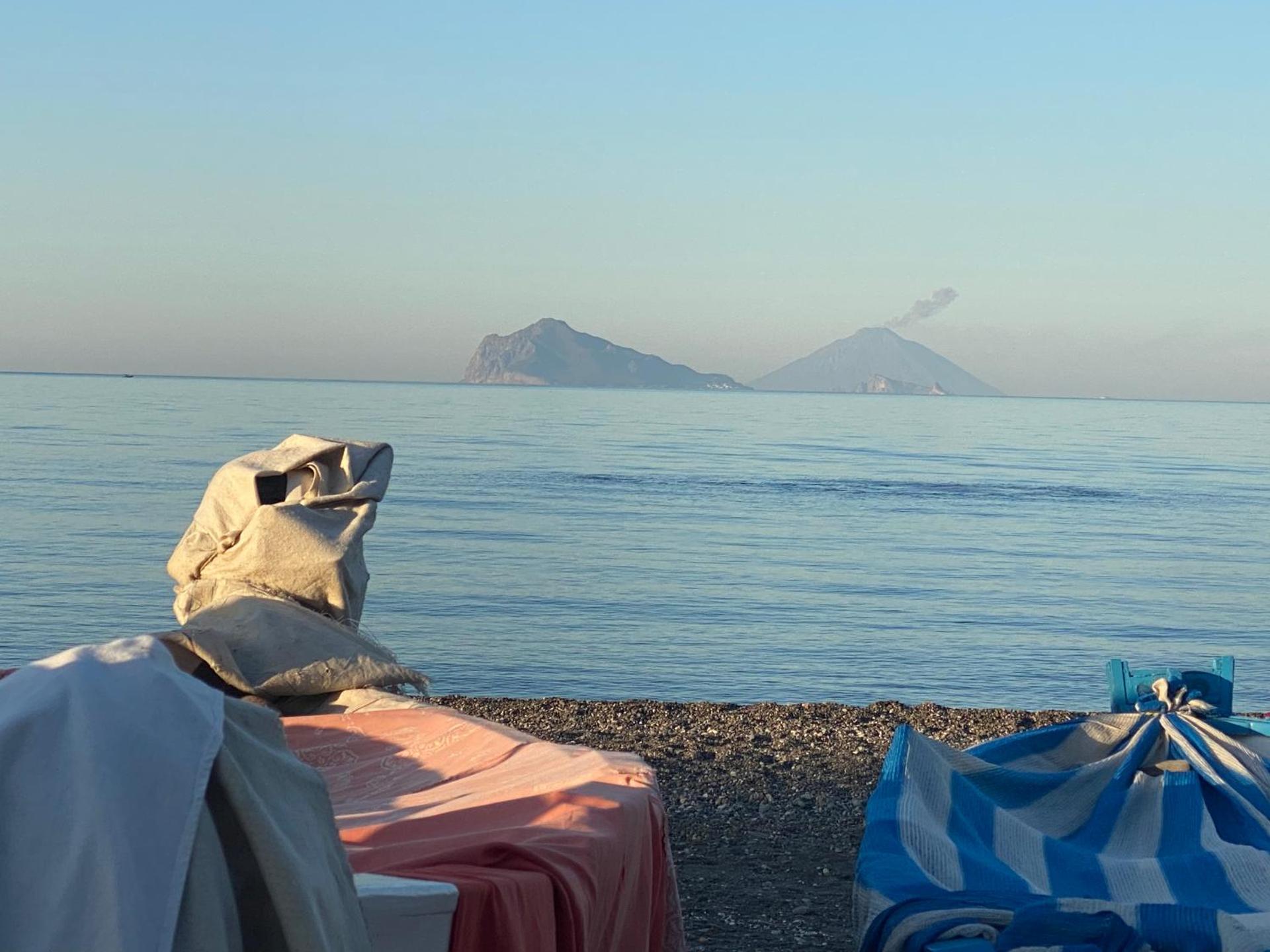 Lipari Centro Storico 5 mins from port Casa Celeste