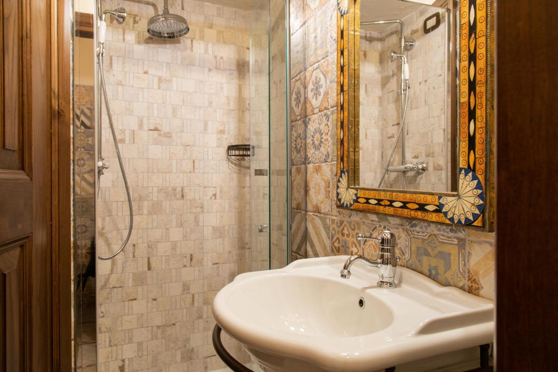 Festina Lente - Guest House