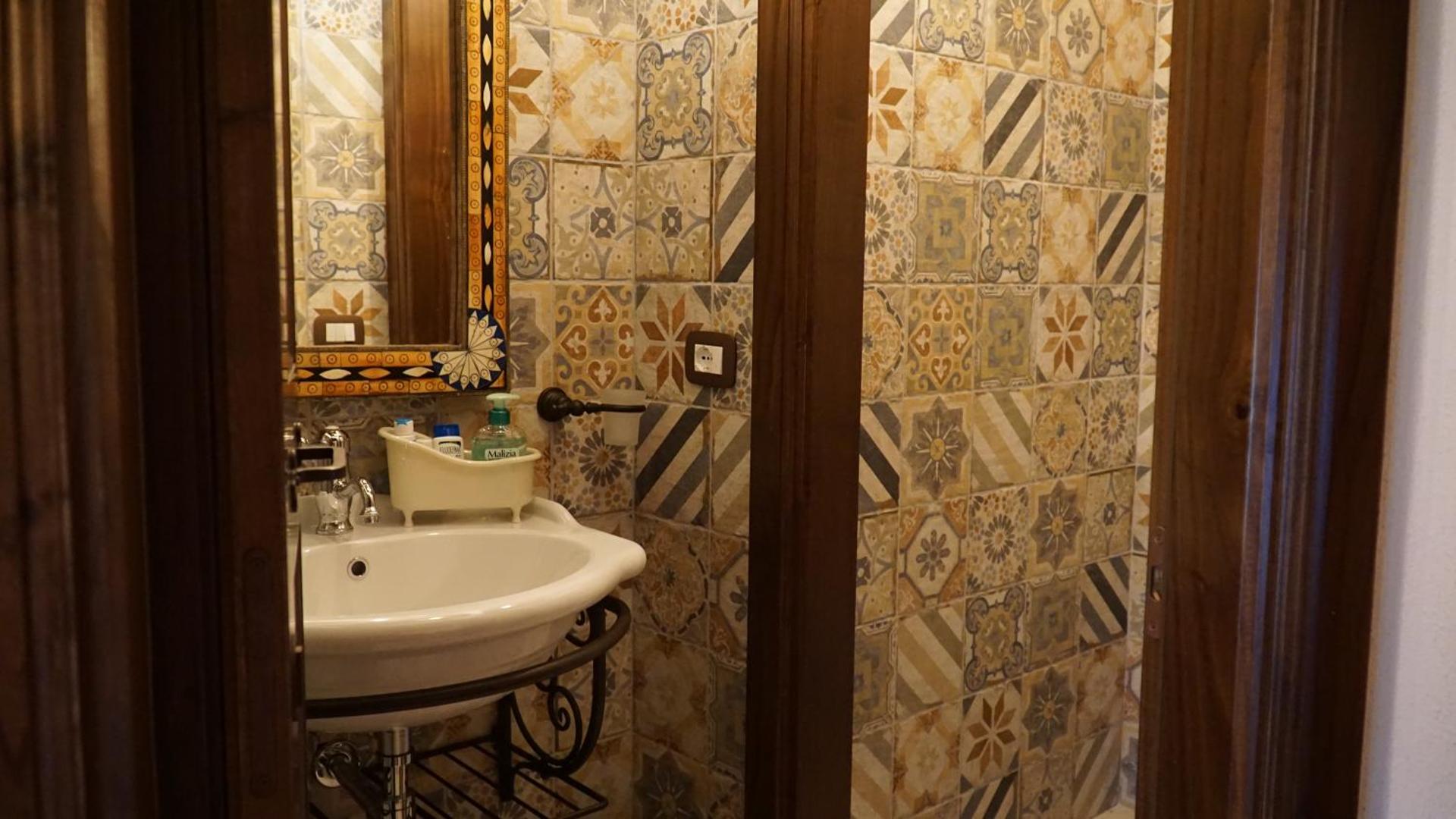 Festina Lente - Guest House