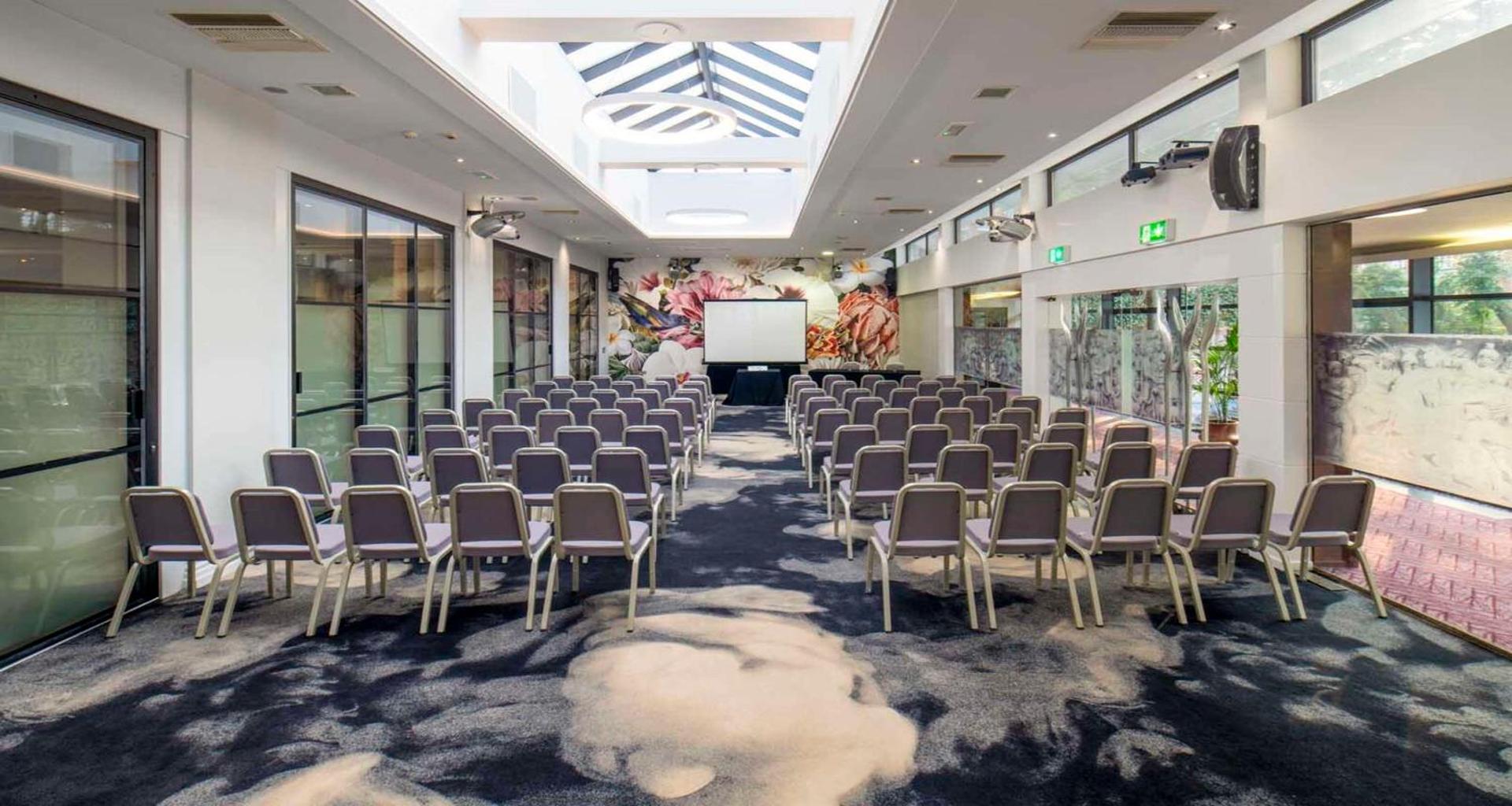 Meeting/conference room