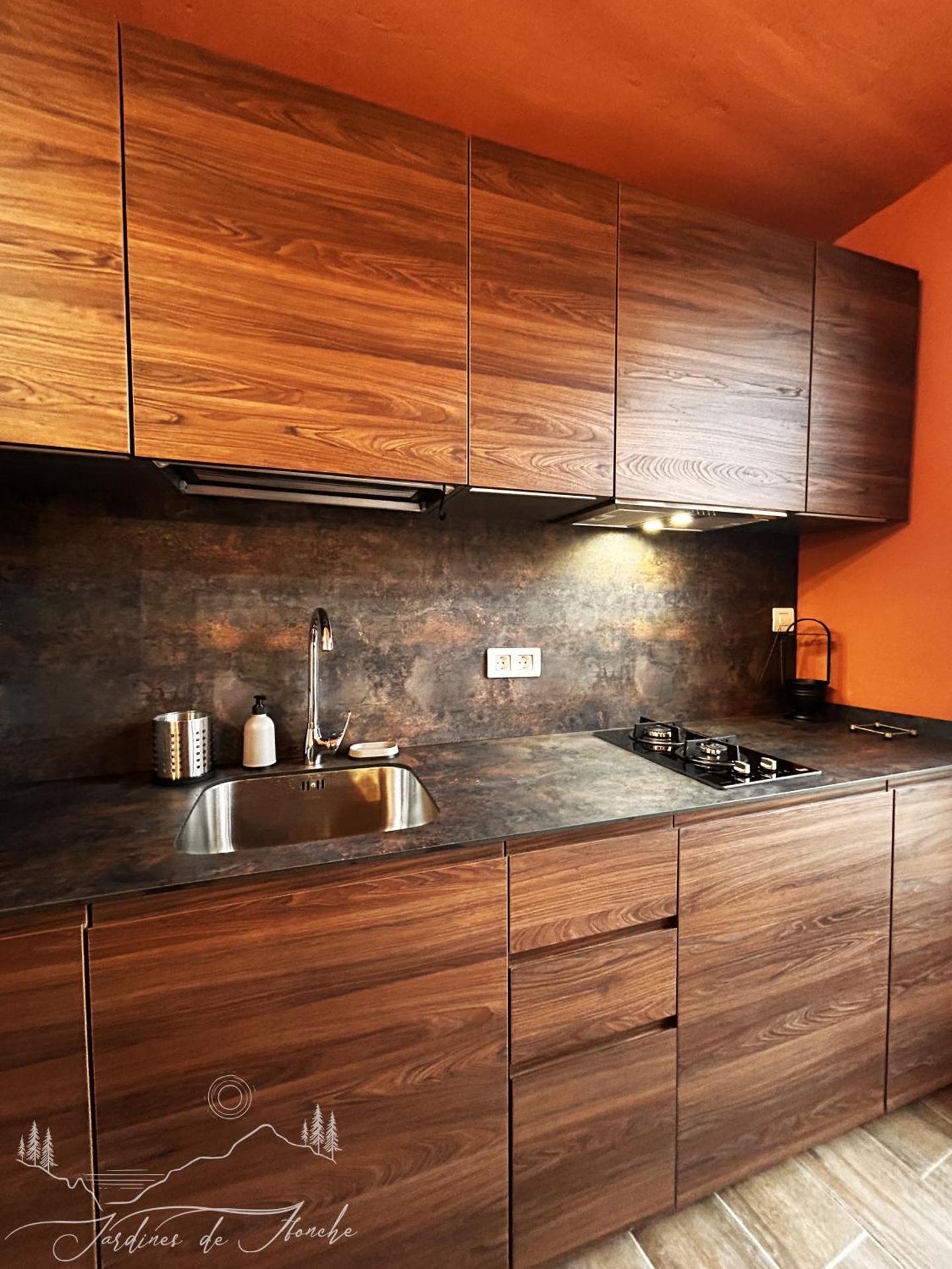 Kitchen or kitchenette