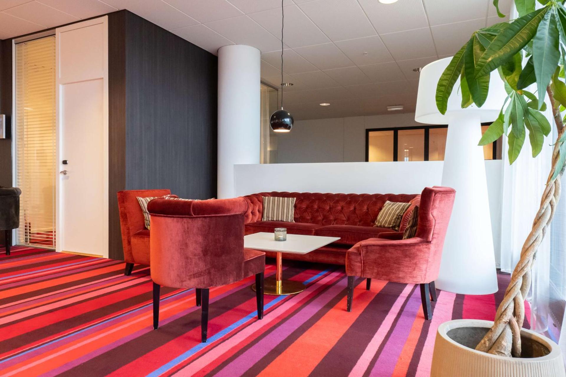 Meeting/conference room