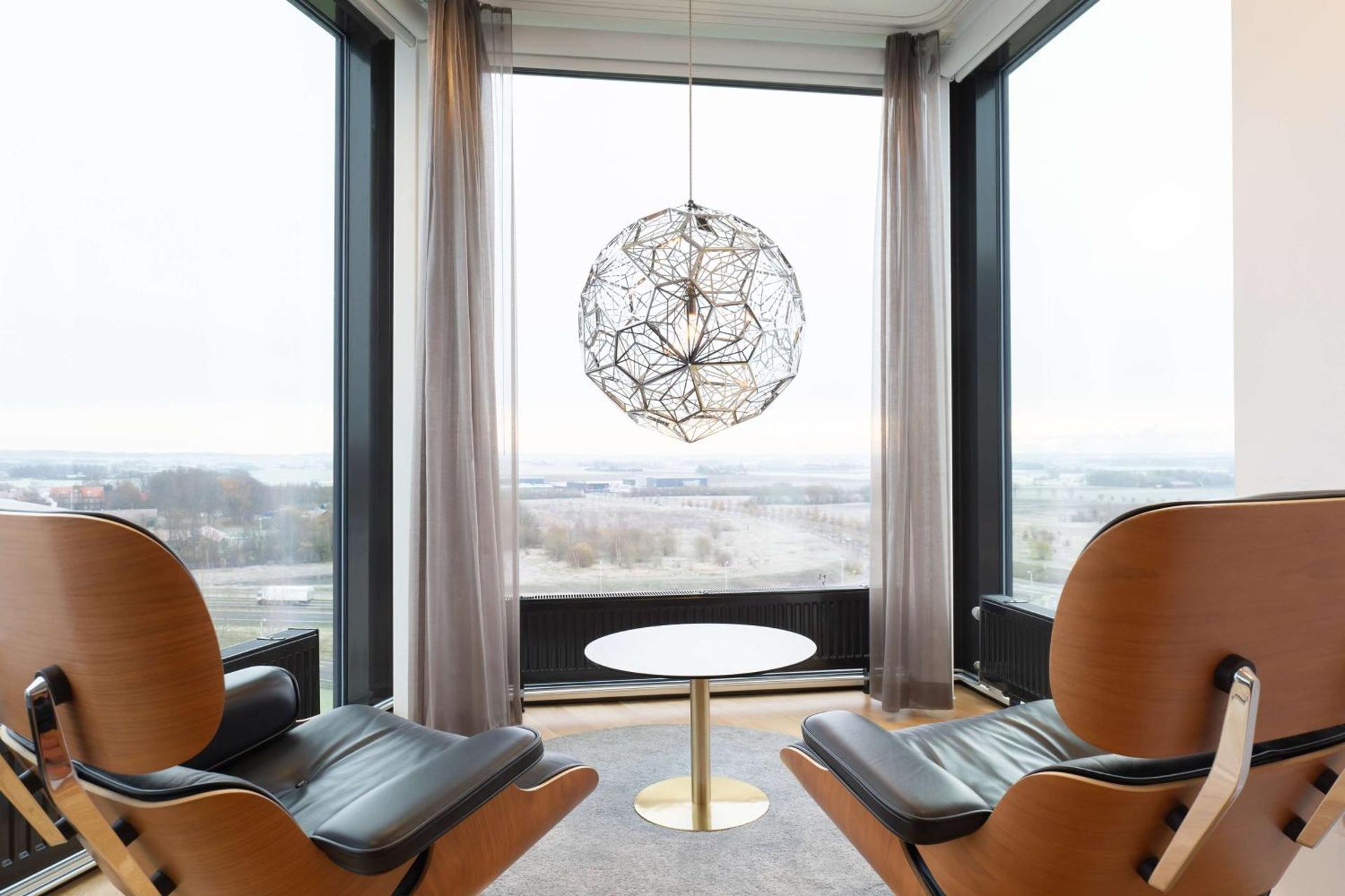 Meeting/conference room