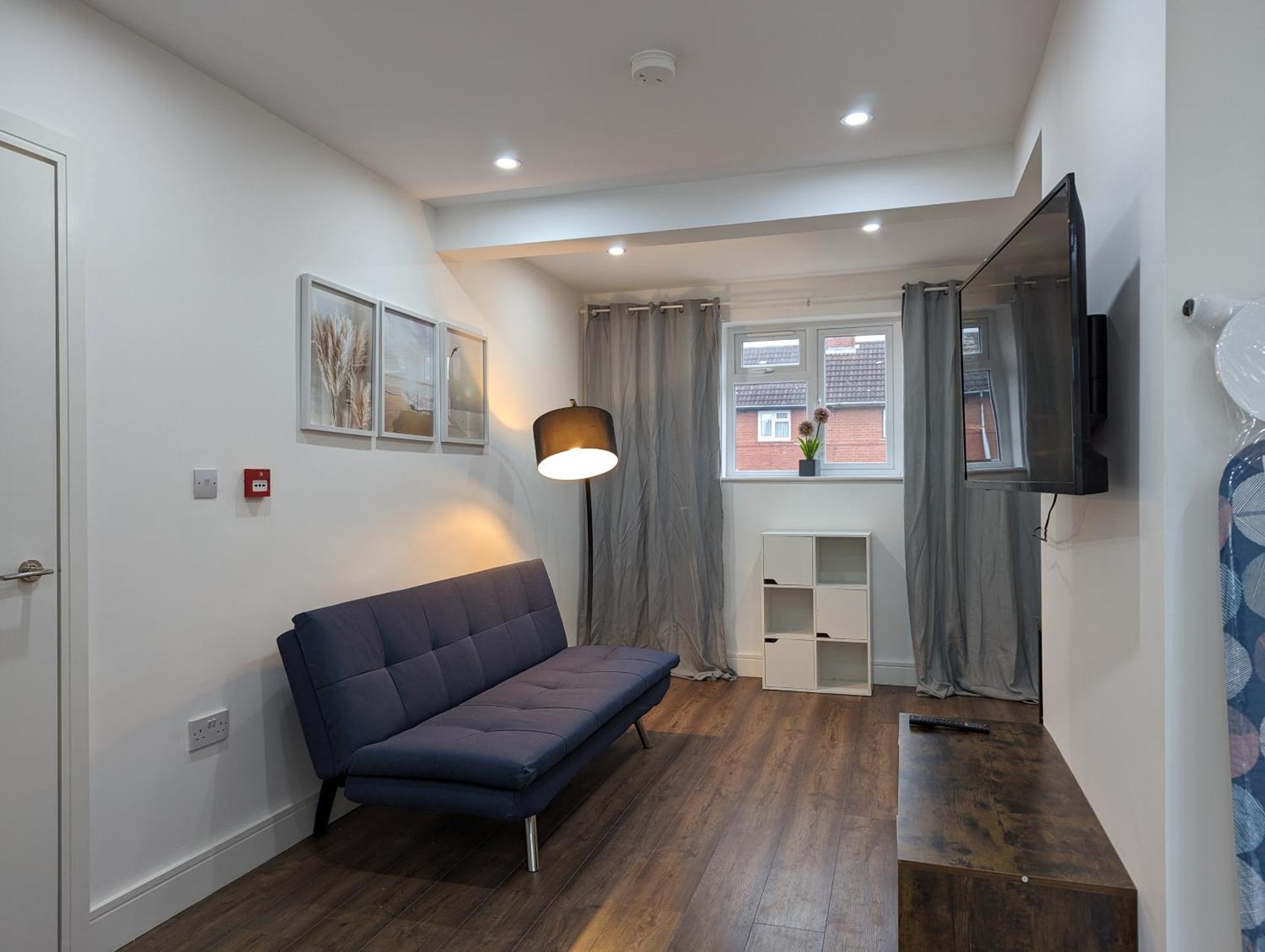 2 Ensuite Bedroom House Near Centre Free Parking