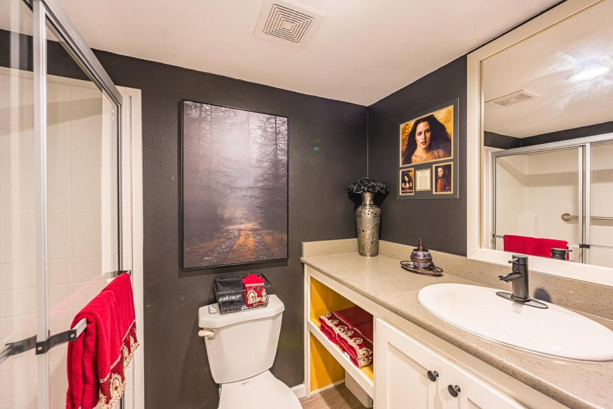 Rainforest Tiny Home Retreat #23 Twilight Edition