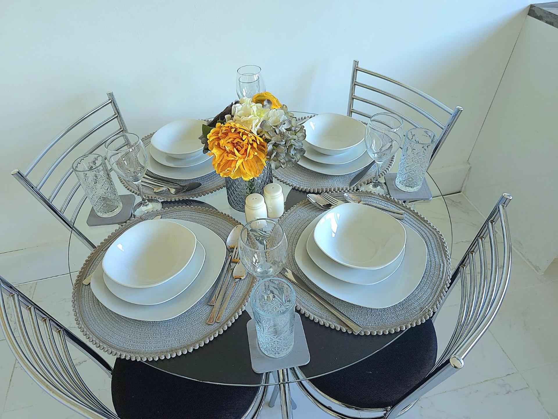 Large House, Home for Contractors- Park Free