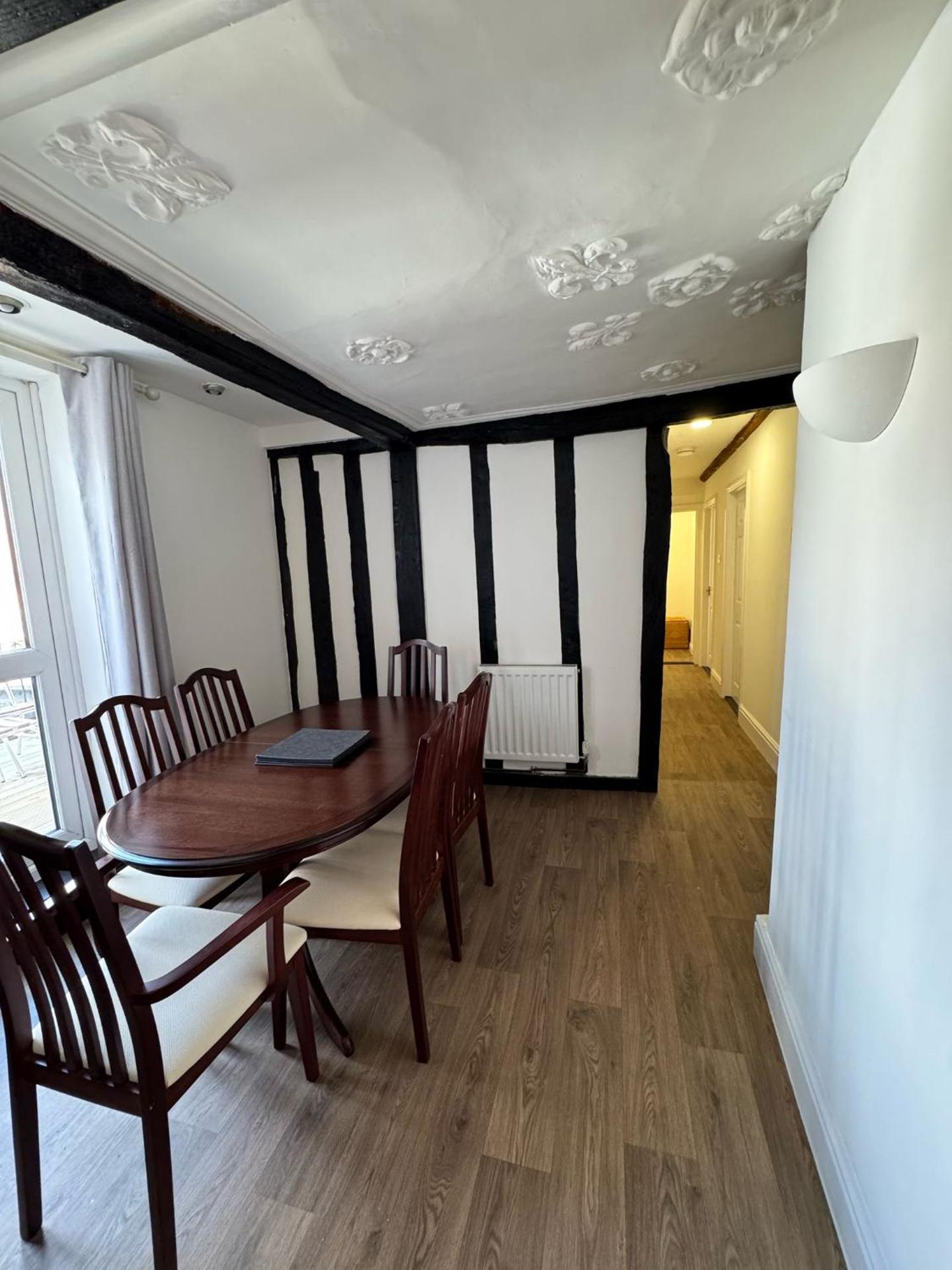 Rustic Elegance Town Centre Flat