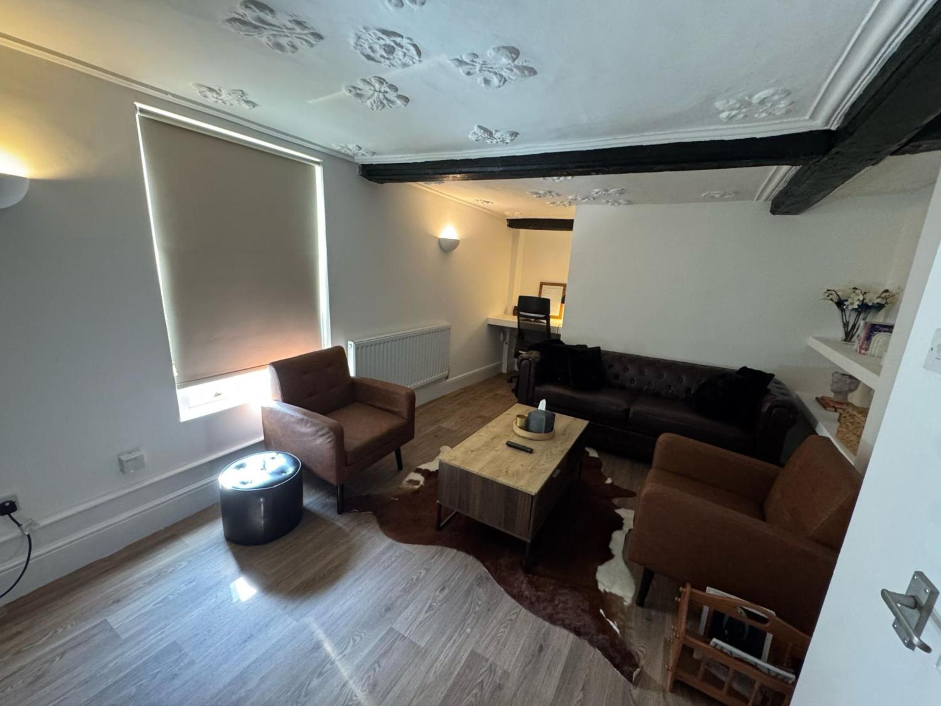 Rustic Elegance Town Centre Flat