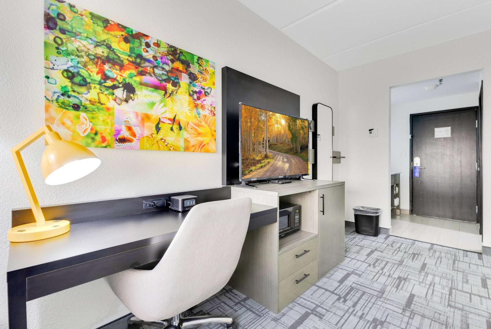 Photo of the whole room