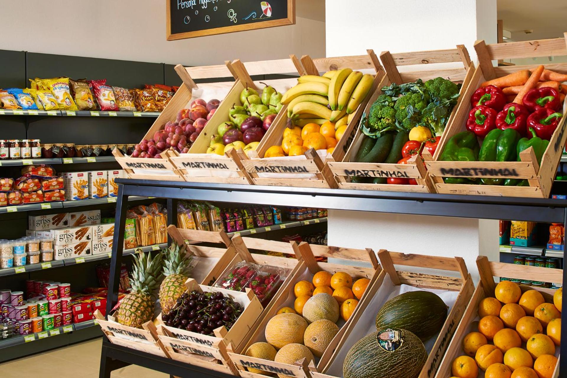 Supermarket/grocery shop