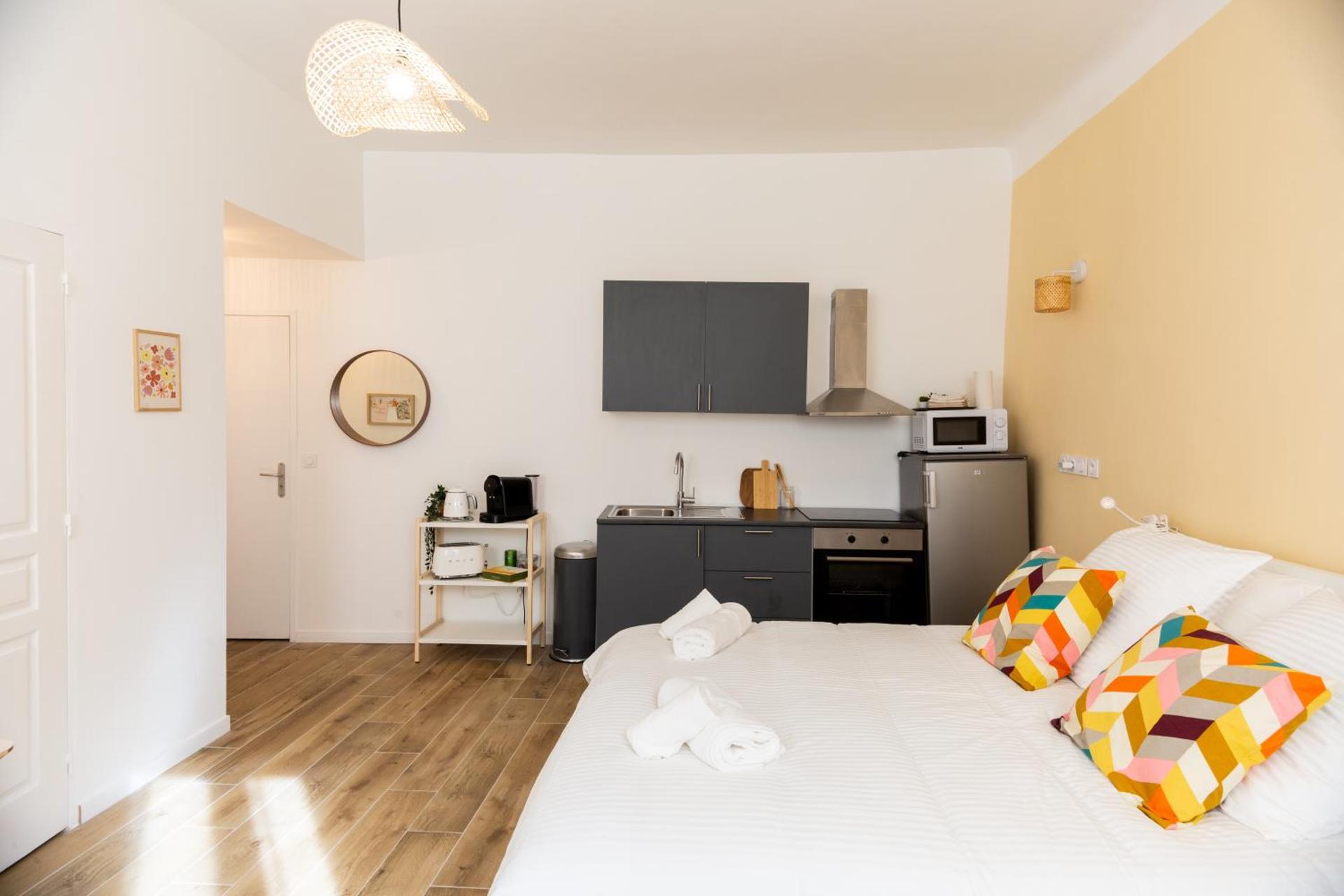 Photo of the whole room