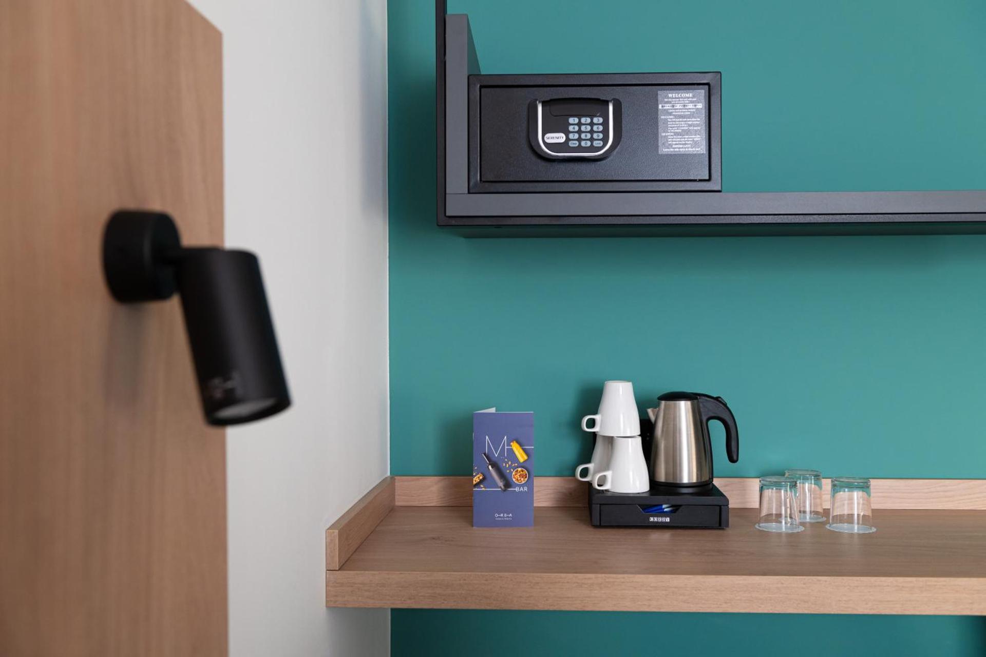 Coffee/tea facilities