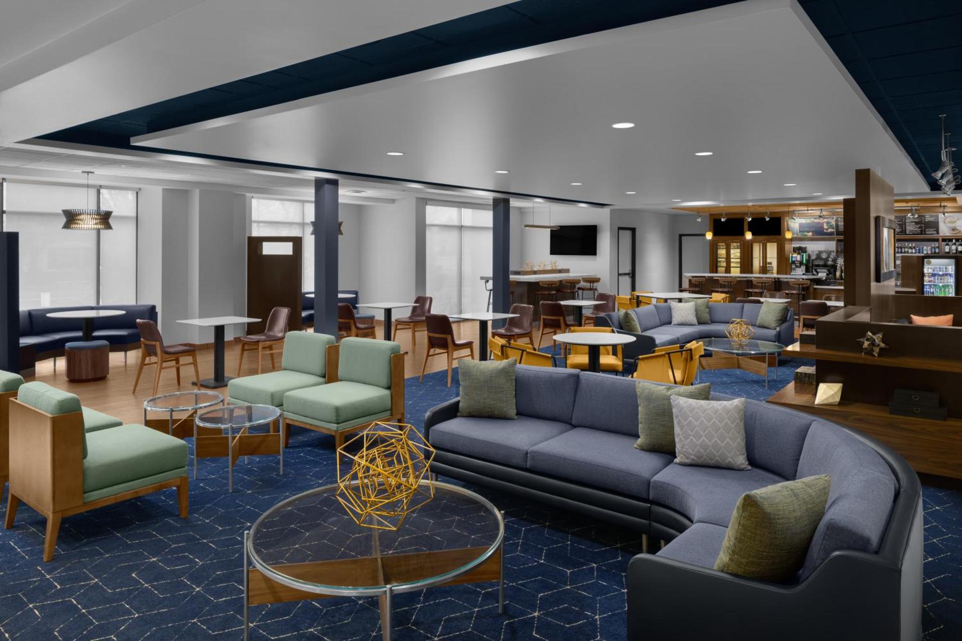 Communal lounge/ TV room