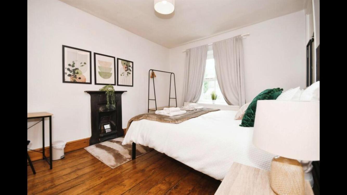 WEST VIEW COTTAGE - Charming Wensley Cottage in the Heart of Peaks